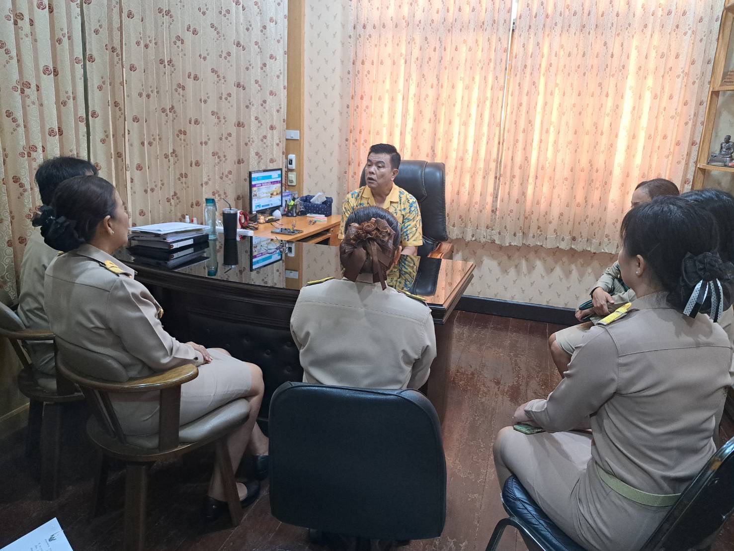 🔆🔆 พช.ชลบุรี ต้อนรับข้าราชการที่ได้รับการแต่งตั้ง โยกย้าย ให้มาดำรงตำแหน่งพัฒนาการอำเภอ และนักวิชาการพัฒนาชุมชนชำนาญการพิเศษ สังกัดสำนักงานพัฒนาชุมชนจังหวัดชลบุรี