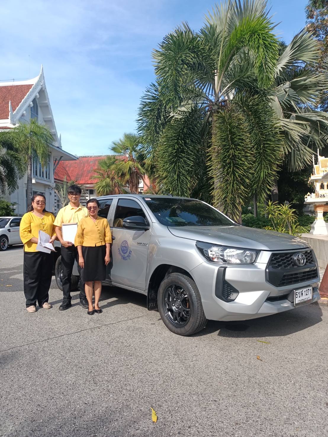 🚘 พช.ชลบุรี ส่งมอบรถราชการ เพื่อการพัฒนาชุมชน