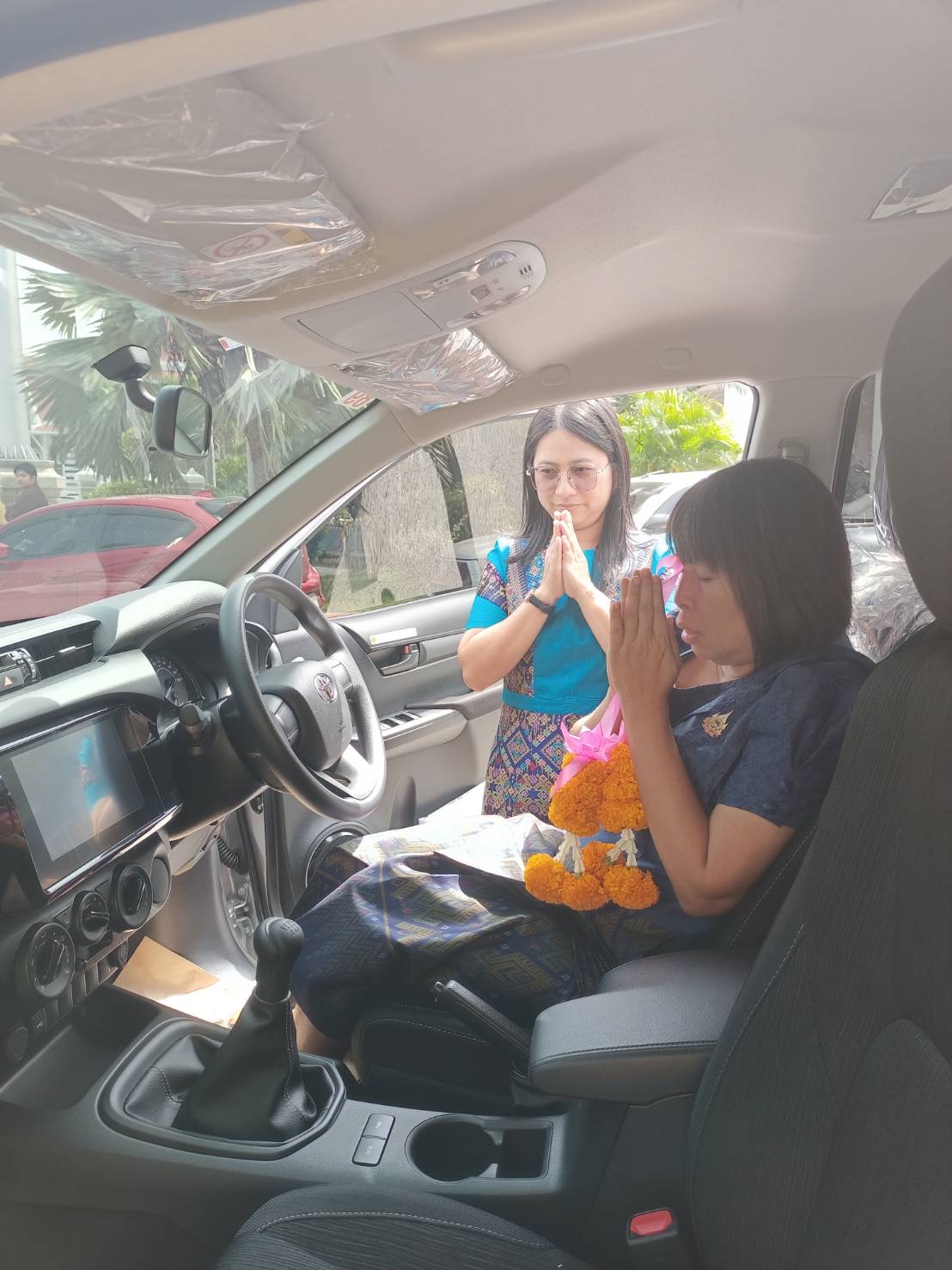 🚘 พช.ชลบุรี ส่งมอบรถราชการ เพื่อการพัฒนาชุมชน