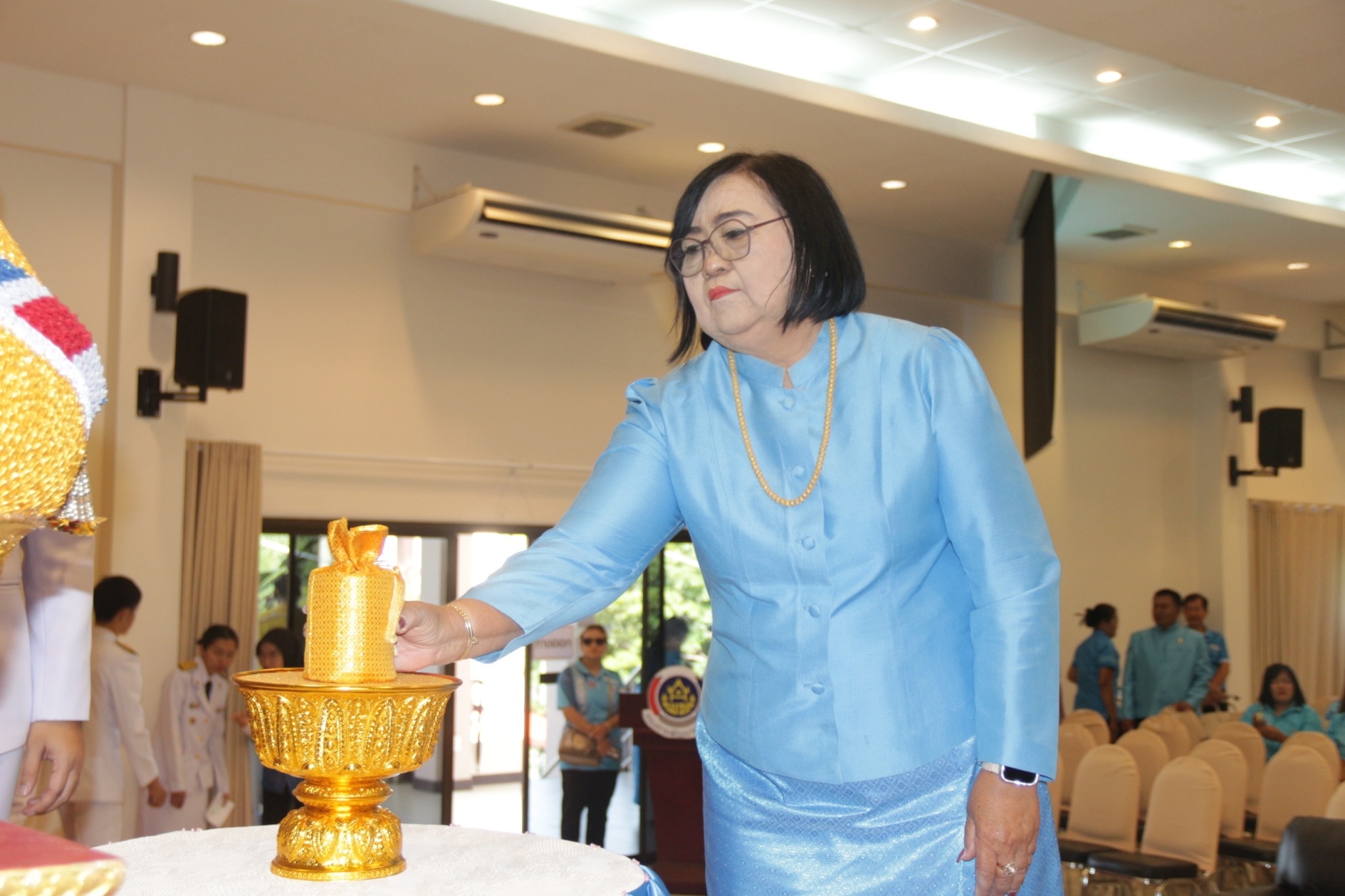 สุดยิ่งใหญ่ พช.ชลบุรี จัดพิธีพระราชทานเงินขวัญถุงกองทุนแม่ของแผ่นดินจังหวัดชลบุรี ประจำปี 2567
