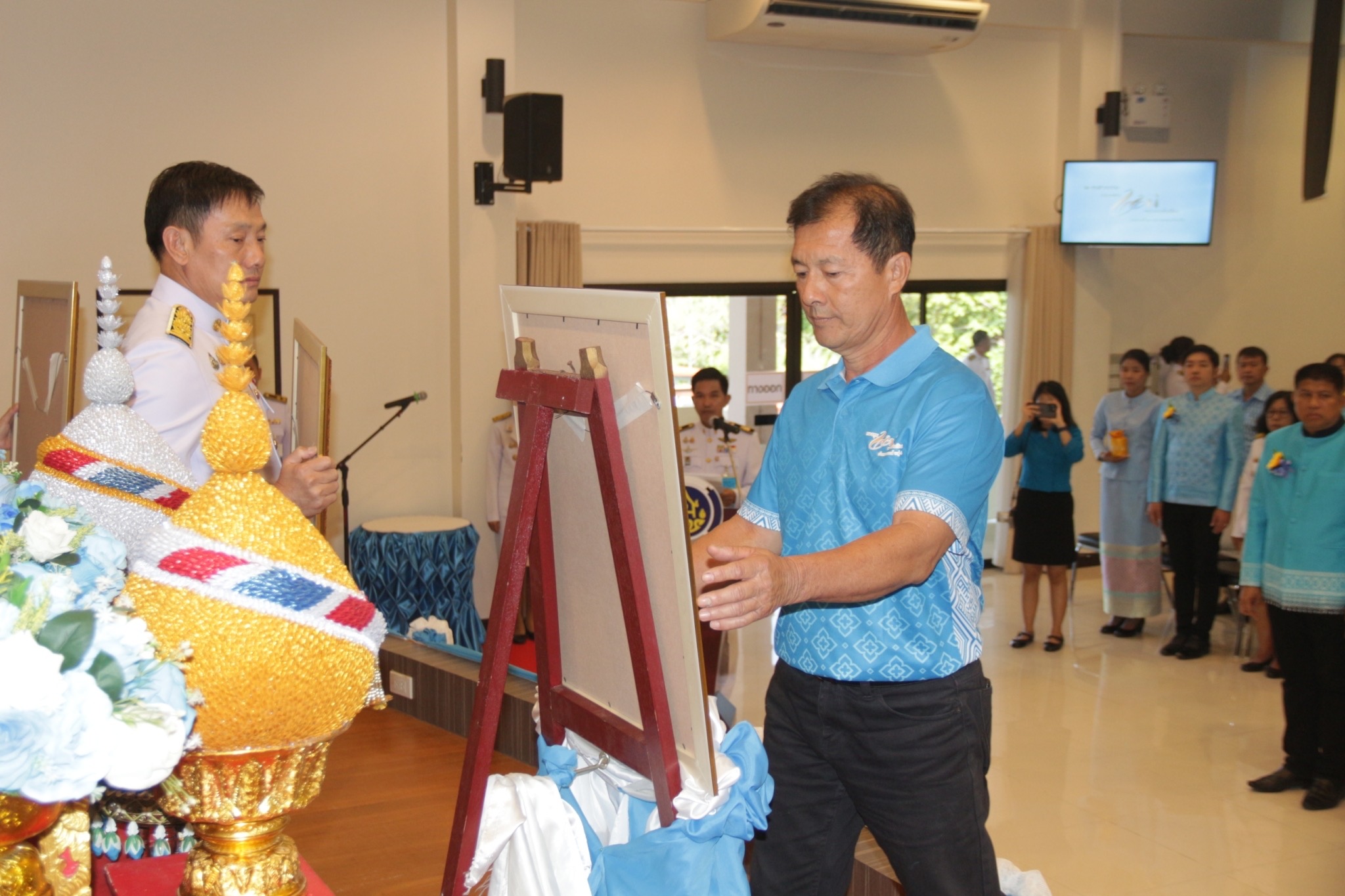 สุดยิ่งใหญ่ พช.ชลบุรี จัดพิธีพระราชทานเงินขวัญถุงกองทุนแม่ของแผ่นดินจังหวัดชลบุรี ประจำปี 2567