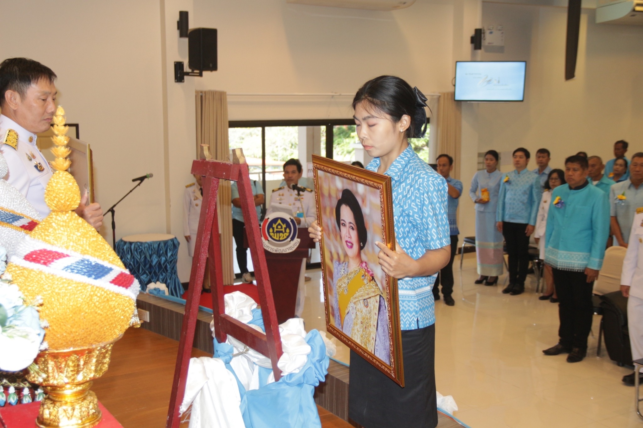 สุดยิ่งใหญ่ พช.ชลบุรี จัดพิธีพระราชทานเงินขวัญถุงกองทุนแม่ของแผ่นดินจังหวัดชลบุรี ประจำปี 2567