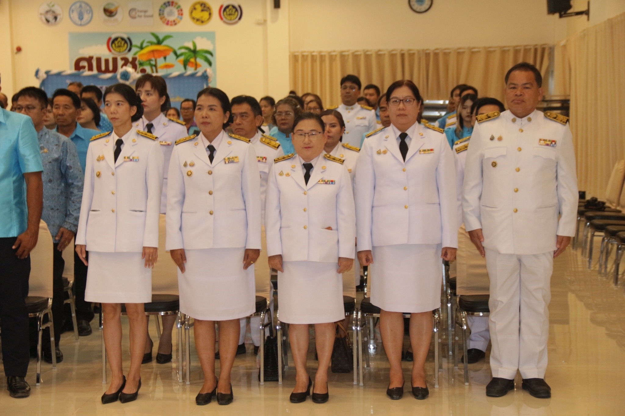 🩵🎉 พช.ชลบุรี จัดกิจกรรมวันกองทุนแม่ของแผ่นดิน “๒ ทศวรรษ กองทุนแม่ของผ่นดิน ครอบครัวอบอุ่น ชุมชนเข้มแข็ง”