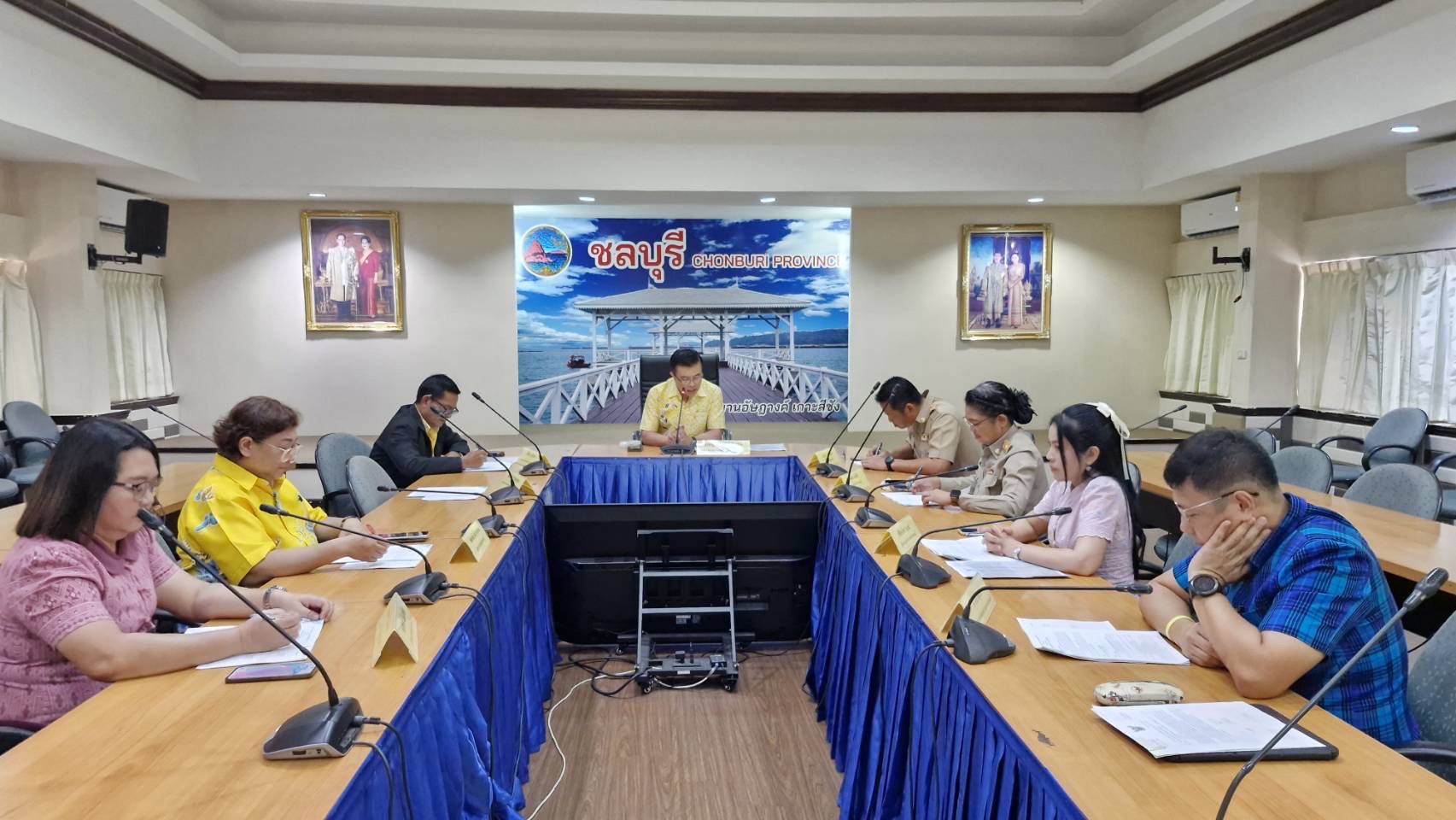 🌟 พช.ชลบุรี จัดประชุมคณะกรรมการคัดสรรคนดีศรีเมืองชลจังหวัดชลบุรี ครั้งที่ 1/2567