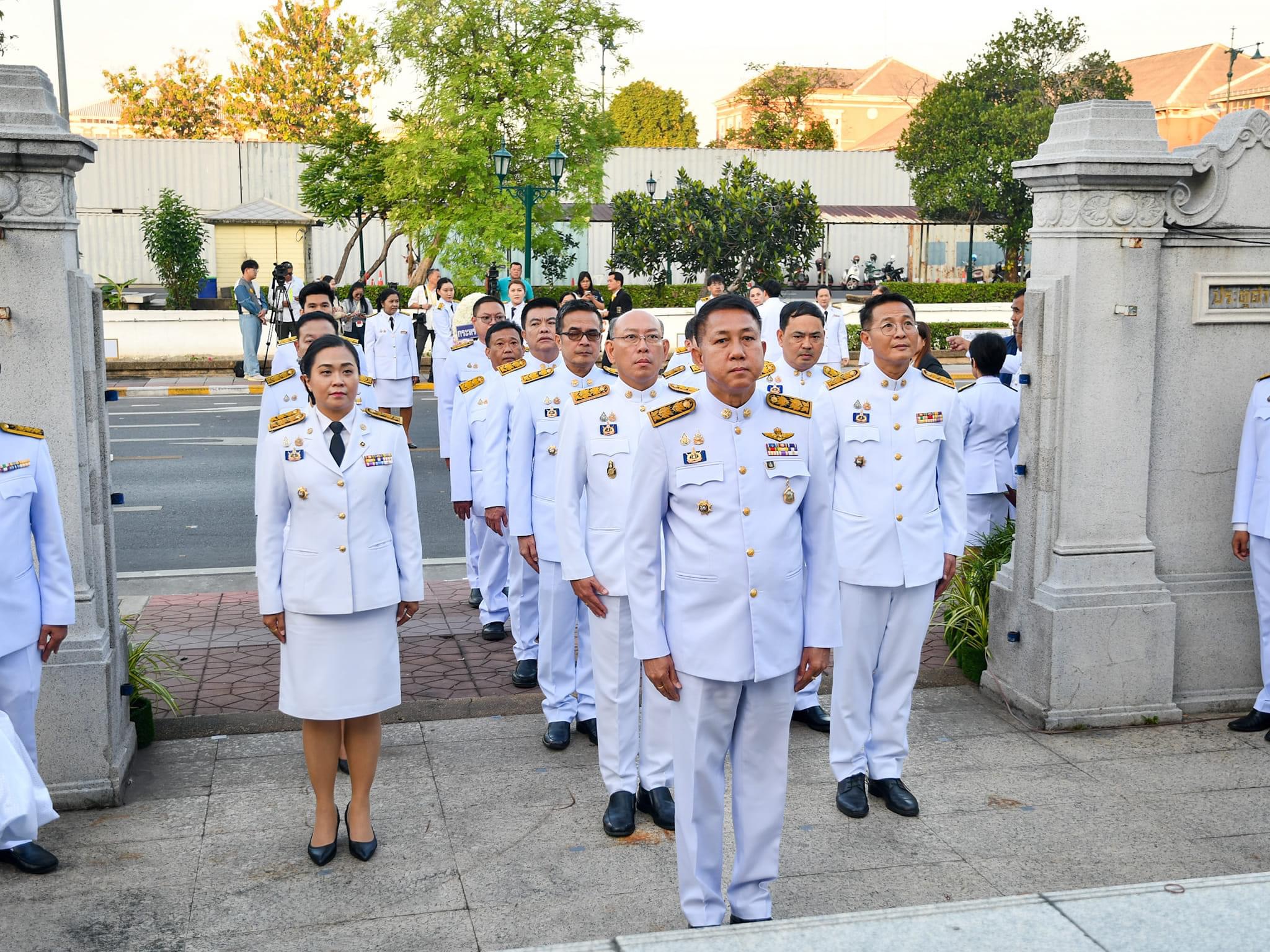 💐 จังหวัดชลบุรี ร่วมพิธีวางพวงมาลาถวายราชสักการะพระอนุสาวรีย์สมเด็จพระเจ้าบรมวงศ์เธอกรมพระยาดำรงราชานุภาพ เนื่องในวันที่ระลึกคล้ายวันสิ้นพระชนม์สมเด็จพระเจ้าบรมวงศ์เธอ กรมพระยาดำรงราชานุภาพ ประจำปี 2567