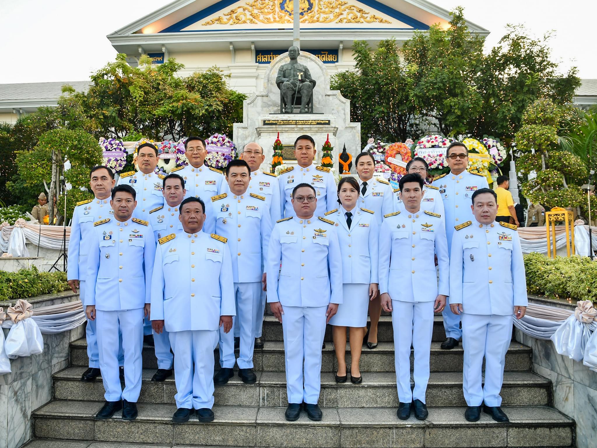 💐 จังหวัดชลบุรี ร่วมพิธีวางพวงมาลาถวายราชสักการะพระอนุสาวรีย์สมเด็จพระเจ้าบรมวงศ์เธอกรมพระยาดำรงราชานุภาพ เนื่องในวันที่ระลึกคล้ายวันสิ้นพระชนม์สมเด็จพระเจ้าบรมวงศ์เธอ กรมพระยาดำรงราชานุภาพ ประจำปี 2567