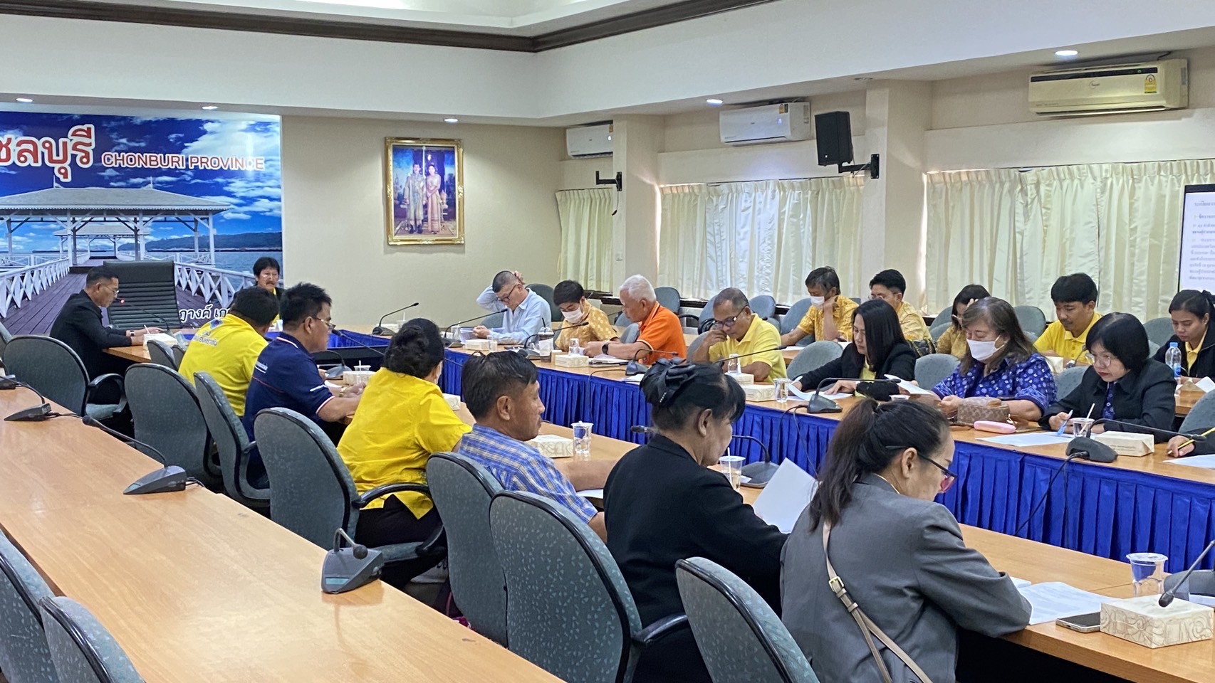 🌱🌟 พช.ชลบุรี ประชุมคณะกรรมการชมรมผู้นำอาสาพัฒนาชุมชนจังหวัดชลบุรี ครั้งที่ 1/2567