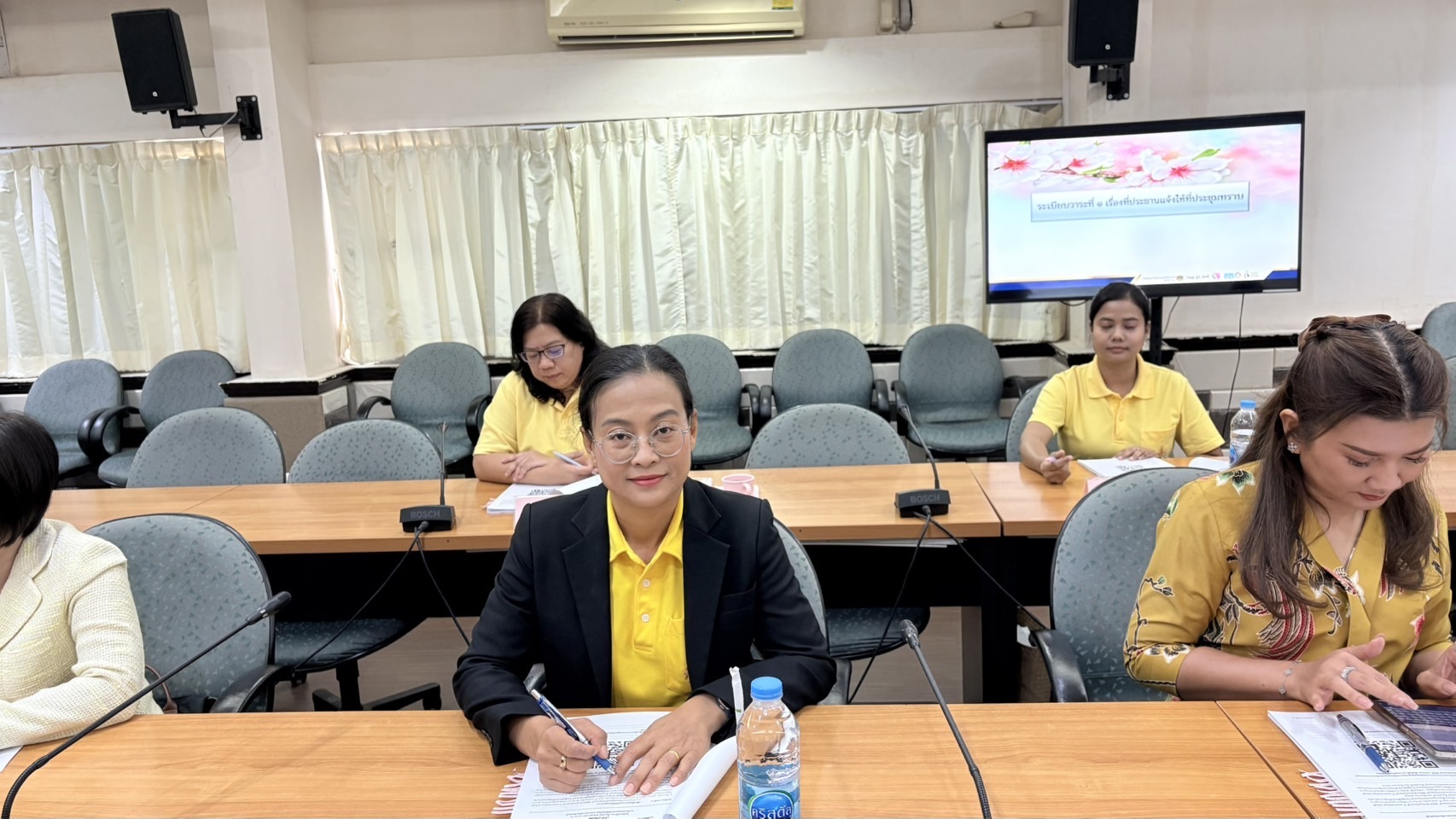 🙋‍♀️💕 พช.ชลบุรี ประชุมคณะอนุกรรมการบริหารกองทุนพัฒนาบทบาทสตรีระดับจังหวัด จังหวัดชลบุรี ครั้งที่ 7/2567