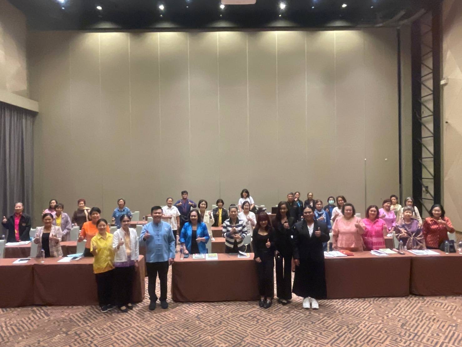 👍 พช.ชลบุรี ดำเนินโครงการประชุมเชิงปฏิบัติการพัฒนาศักยภาพเครือข่ายกลุ่มอาชีพ และผู้ผลิต ผู้ประกอบการ หนึ่งตำบล หนึ่งผลิตภัณฑ์ ระดับจังหวัด