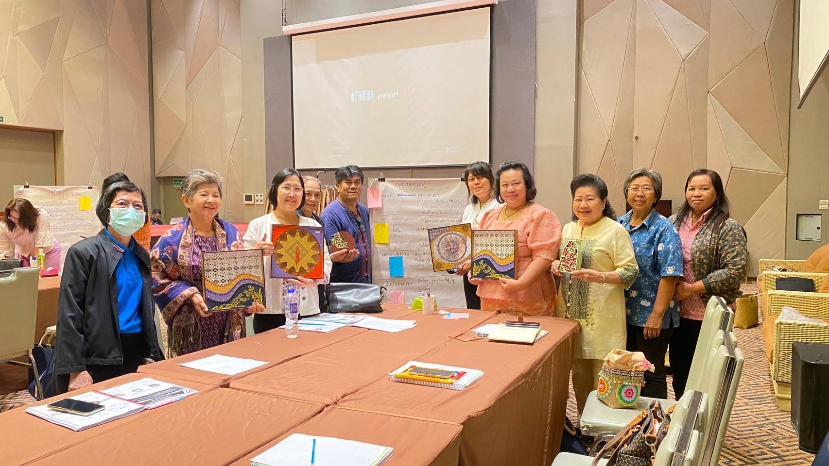 👍 พช.ชลบุรี ดำเนินโครงการประชุมเชิงปฏิบัติการพัฒนาศักยภาพเครือข่ายกลุ่มอาชีพ และผู้ผลิต ผู้ประกอบการ หนึ่งตำบล หนึ่งผลิตภัณฑ์ ระดับจังหวัด