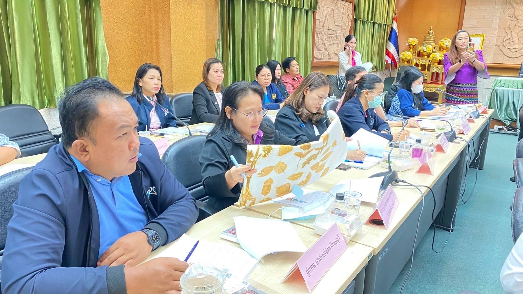 ✅✅ พช.ชลบุรี ดำเนินโครงการส่งเสริมกระบวนการเครือข่ายองค์ความรู้ (Knowledge – Based OTOP : KBO) กิจกรรมที่ 1 พัฒนาศักยภาพเครือข่ายองค์ความรู้ (Knowledge – Based OTOP : KBO) จังหวัด