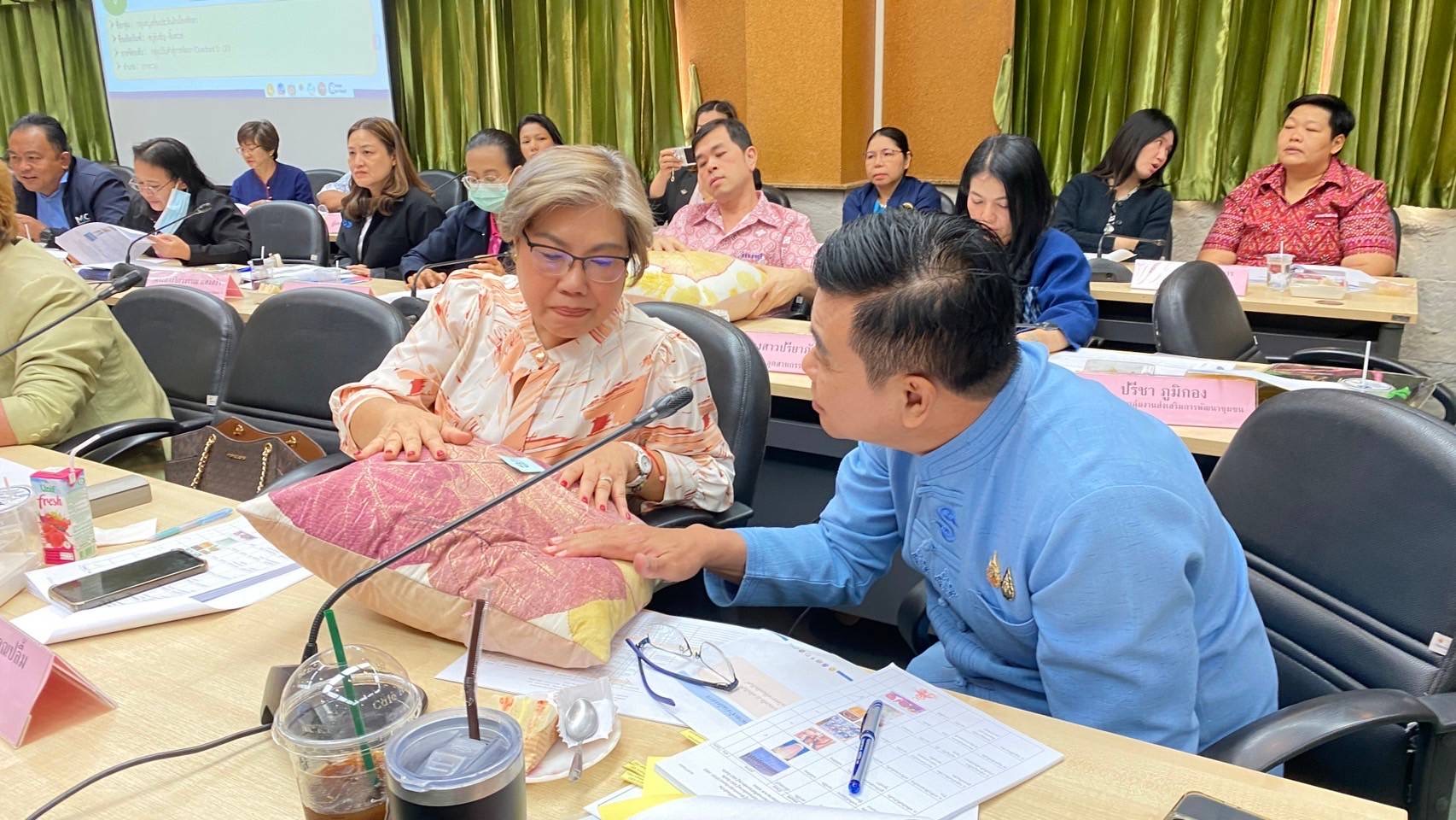 ✅✅ พช.ชลบุรี ดำเนินโครงการส่งเสริมกระบวนการเครือข่ายองค์ความรู้ (Knowledge – Based OTOP : KBO) กิจกรรมที่ 1 พัฒนาศักยภาพเครือข่ายองค์ความรู้ (Knowledge – Based OTOP : KBO) จังหวัด