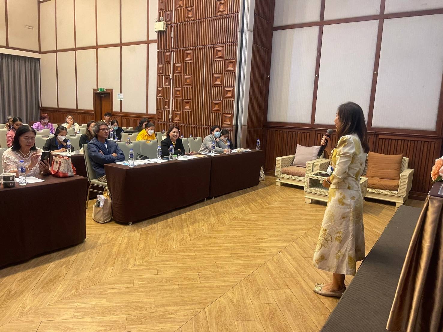 📣🎊 พช.ชลบุรี ดำเนินโครงการส่งเสริมกระบวนการเครือข่ายองค์ความรู้ (Knowledge – Based OTOP : KBO) กิจกรรมพัฒนาศักยภาพเครือข่ายองค์ความรู้ (Knowledge – Based OTOP : KBO) จังหวัด