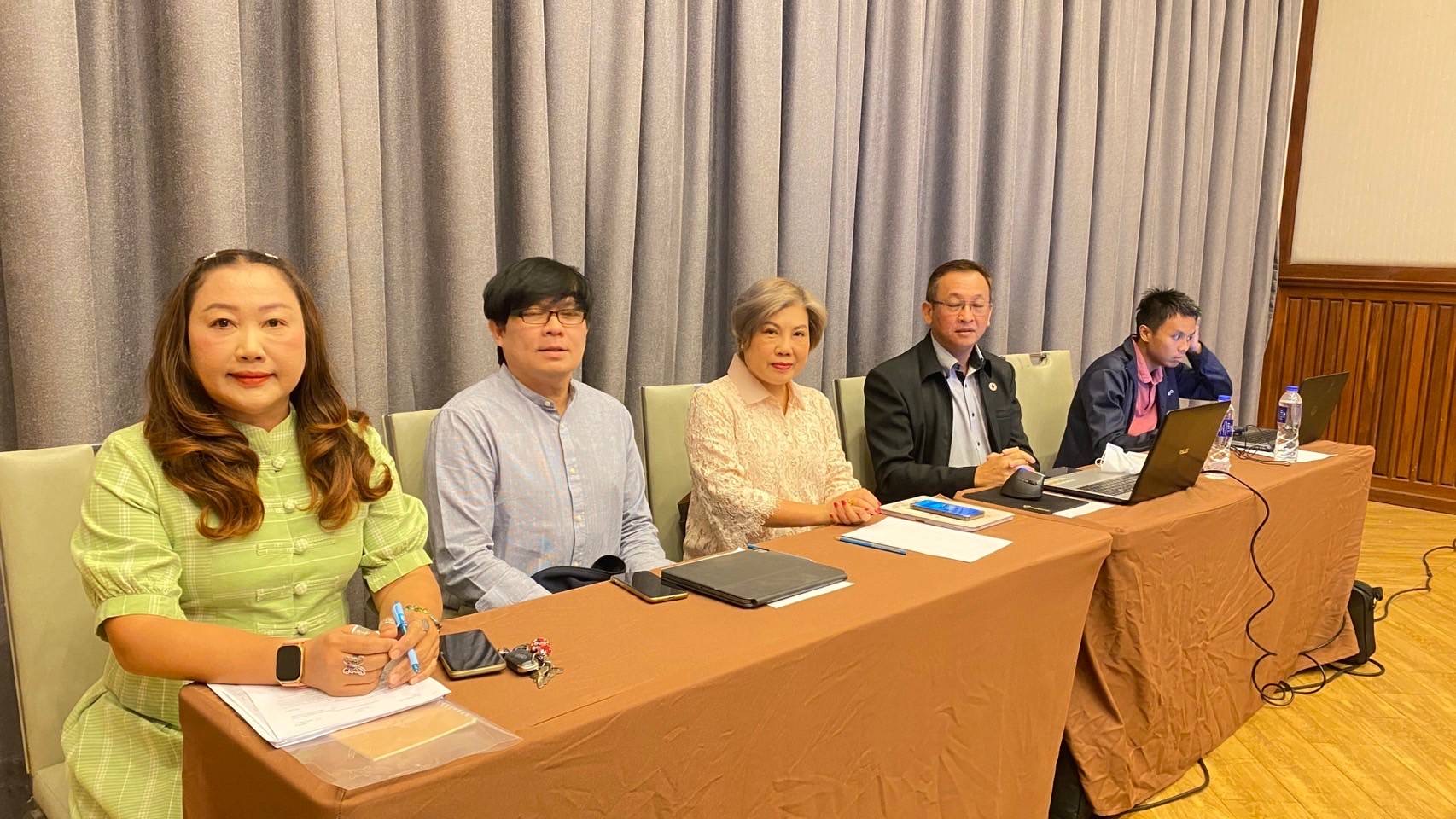 📣🎊 พช.ชลบุรี ดำเนินโครงการส่งเสริมกระบวนการเครือข่ายองค์ความรู้ (Knowledge – Based OTOP : KBO) กิจกรรมพัฒนาศักยภาพเครือข่ายองค์ความรู้ (Knowledge – Based OTOP : KBO) จังหวัด