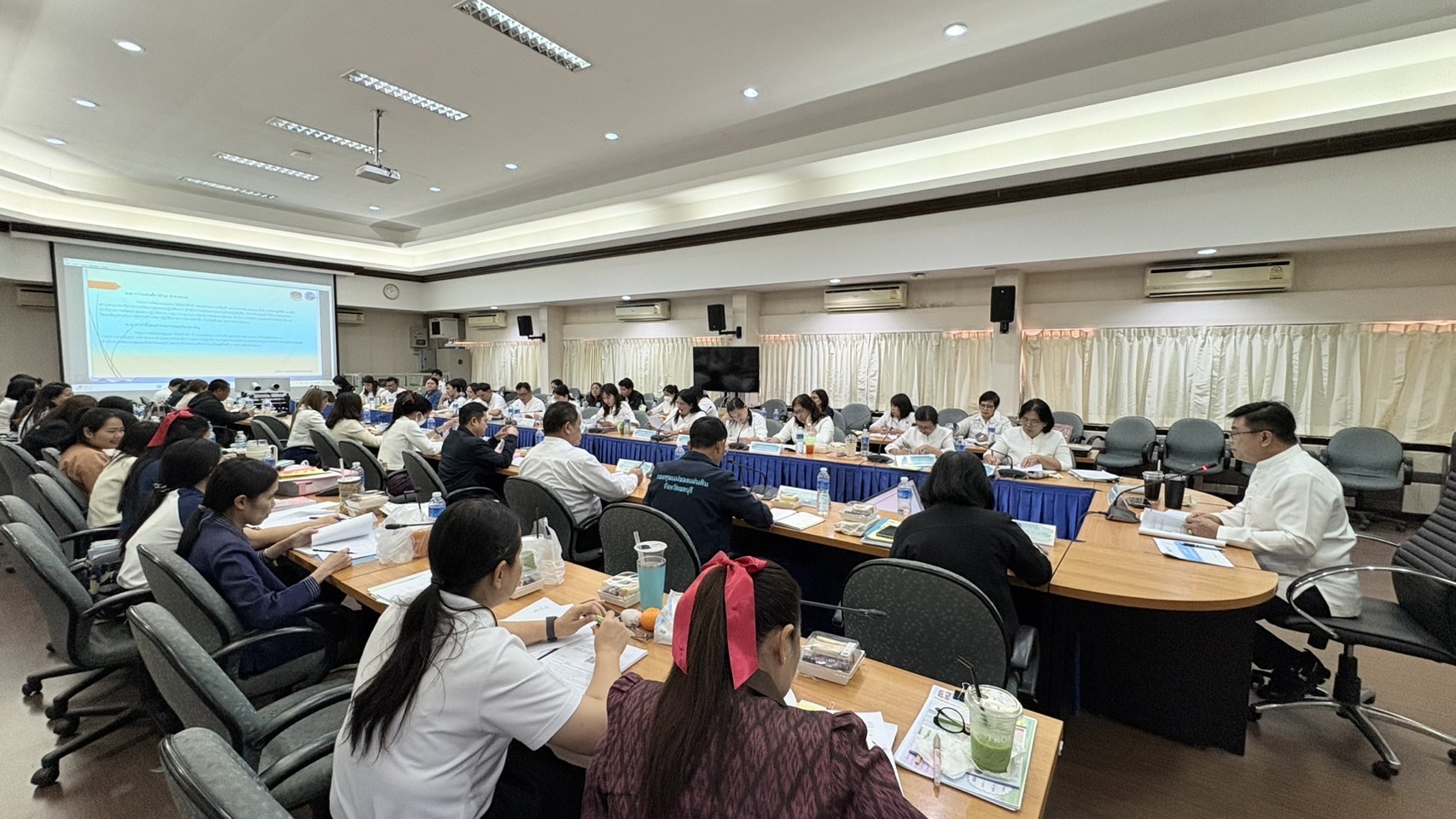 📢📢พช.ชลบุรี จัดประชุมผู้อำนวยการกลุ่มงาน และพัฒนาการอำเภอ จังหวัดชลบุรี ครั้งที่ 2/2568