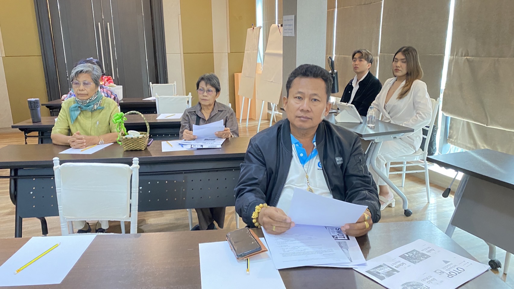 💯🏅สำนักงานพัฒนาชุมชนจังหวัดชลบุรี ดำเนินการจัดประชุมเชิงปฏิบัติการโครงการพัฒนาผลิตภัณฑ์ OTOP กลุ่มปรับตัวสู่การพัฒนา (Quadrant D) ให้มีคุณภาพมาตรฐาน ประจำปีงบประมาณ พ.ศ.2568