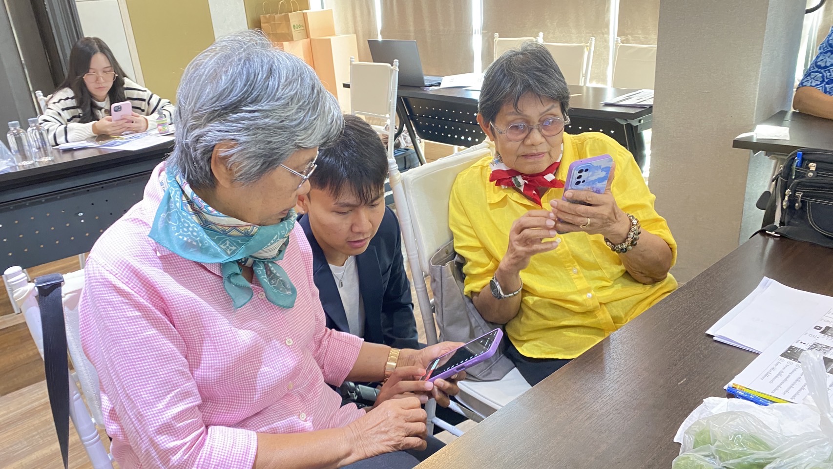 💯🏅สำนักงานพัฒนาชุมชนจังหวัดชลบุรี ดำเนินการจัดประชุมเชิงปฏิบัติการโครงการพัฒนาผลิตภัณฑ์ OTOP กลุ่มปรับตัวสู่การพัฒนา (Quadrant D) ให้มีคุณภาพมาตรฐาน ประจำปีงบประมาณ พ.ศ.2568