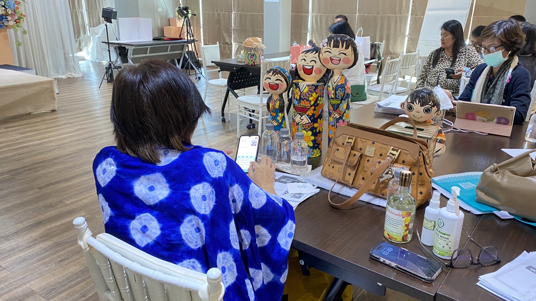 💯🏅สำนักงานพัฒนาชุมชนจังหวัดชลบุรี ดำเนินการจัดประชุมเชิงปฏิบัติการโครงการพัฒนาผลิตภัณฑ์ OTOP กลุ่มปรับตัวสู่การพัฒนา (Quadrant D) ให้มีคุณภาพมาตรฐาน ประจำปีงบประมาณ พ.ศ.2568