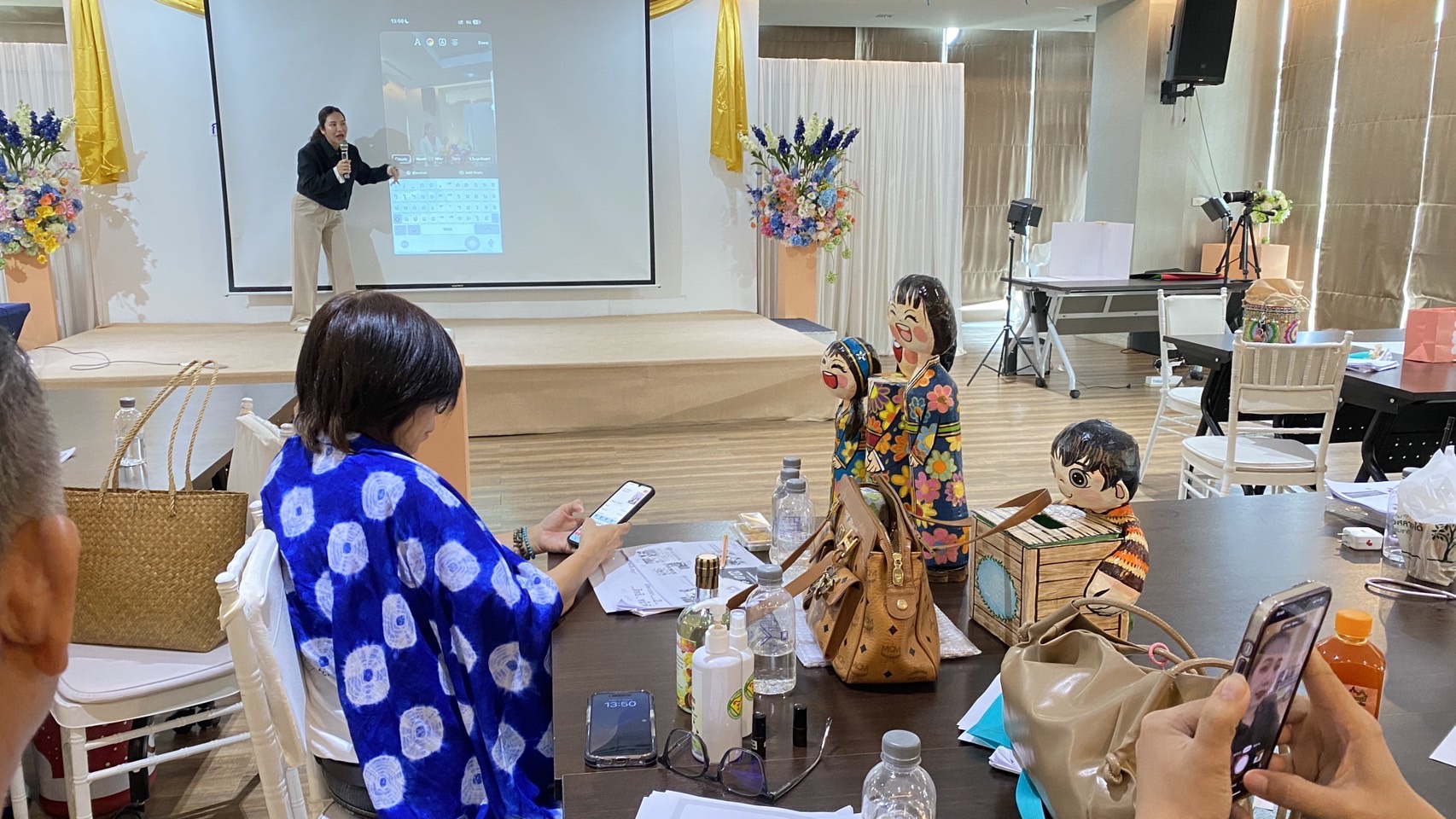 💯🏅สำนักงานพัฒนาชุมชนจังหวัดชลบุรี ดำเนินการจัดประชุมเชิงปฏิบัติการโครงการพัฒนาผลิตภัณฑ์ OTOP กลุ่มปรับตัวสู่การพัฒนา (Quadrant D) ให้มีคุณภาพมาตรฐาน ประจำปีงบประมาณ พ.ศ.2568