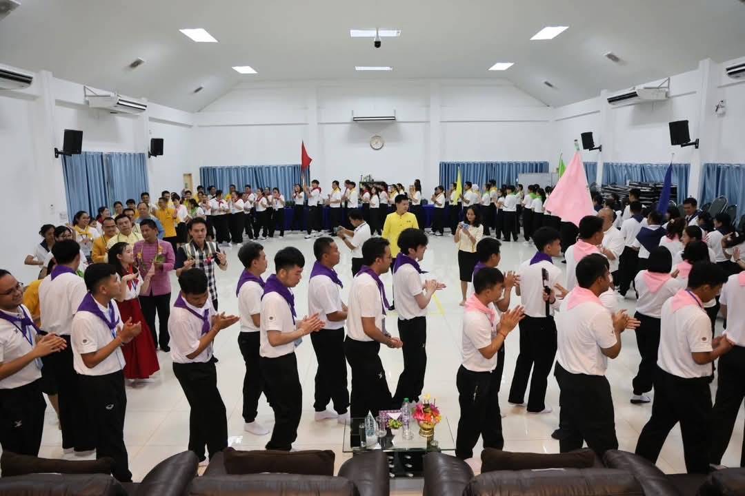 🏫 พช.ชลบุรี ร่วมพิธีเปิดบ้านต้อนรับนักพัฒนา รุ่นที่ 130