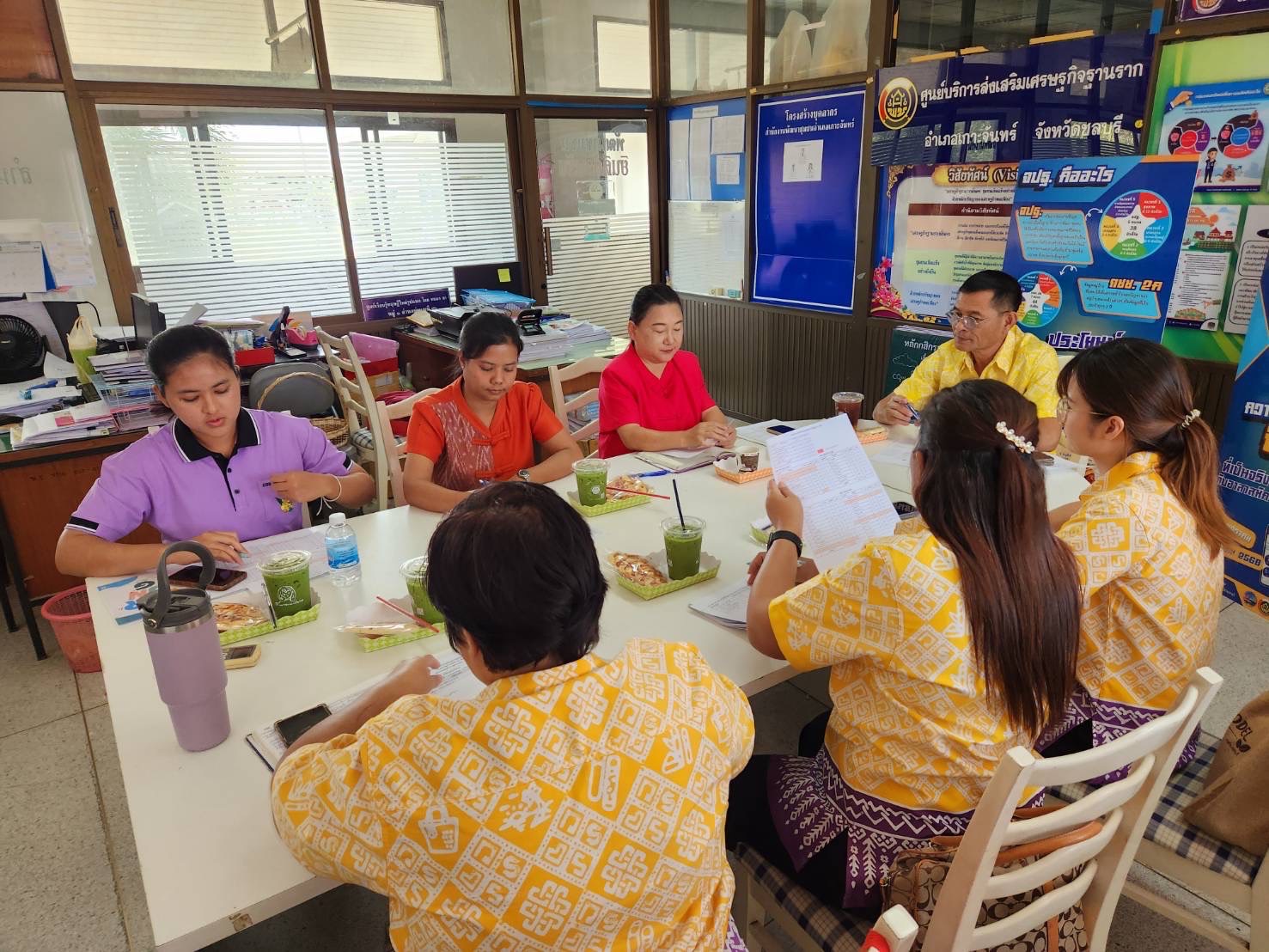 👍🏻💯 พช.ชลบุรี ติดตาม สนับสนุนการดำเนินงานการบริหารการจัดเก็บข้อมูลความจำเป็นพื้นฐาน (จปฐ.) ประจำปี 2568