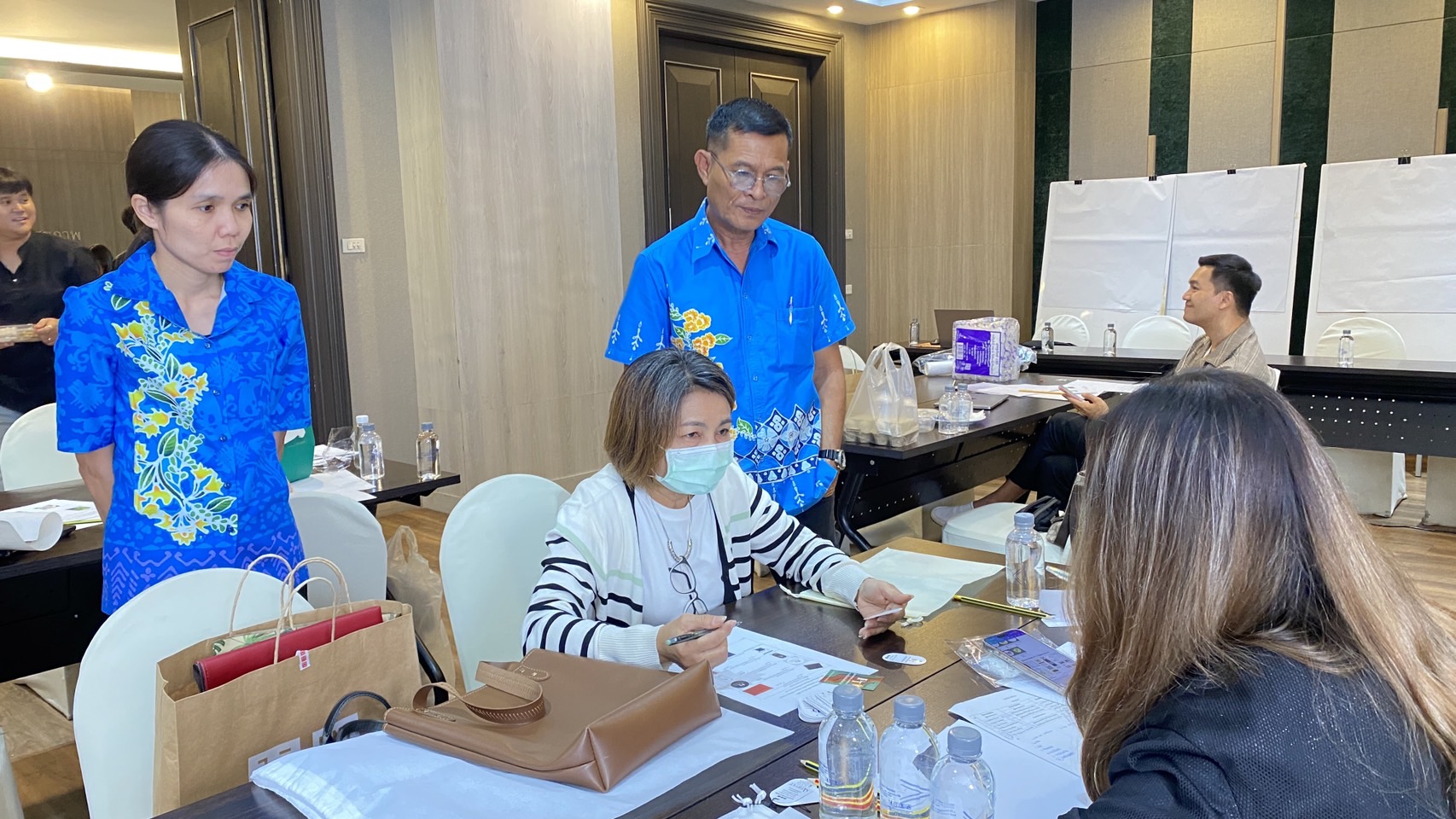 พช.ชลบุรี ดำเนินการโครงการพัฒนาผลิตภัณฑ์ OTOP กลุ่มปรับตัวสู่การพัฒนา (Quadrant D) ให้มีคุณภาพมาตรฐาน ประจำปีงบประมาณ พ.ศ.2568
