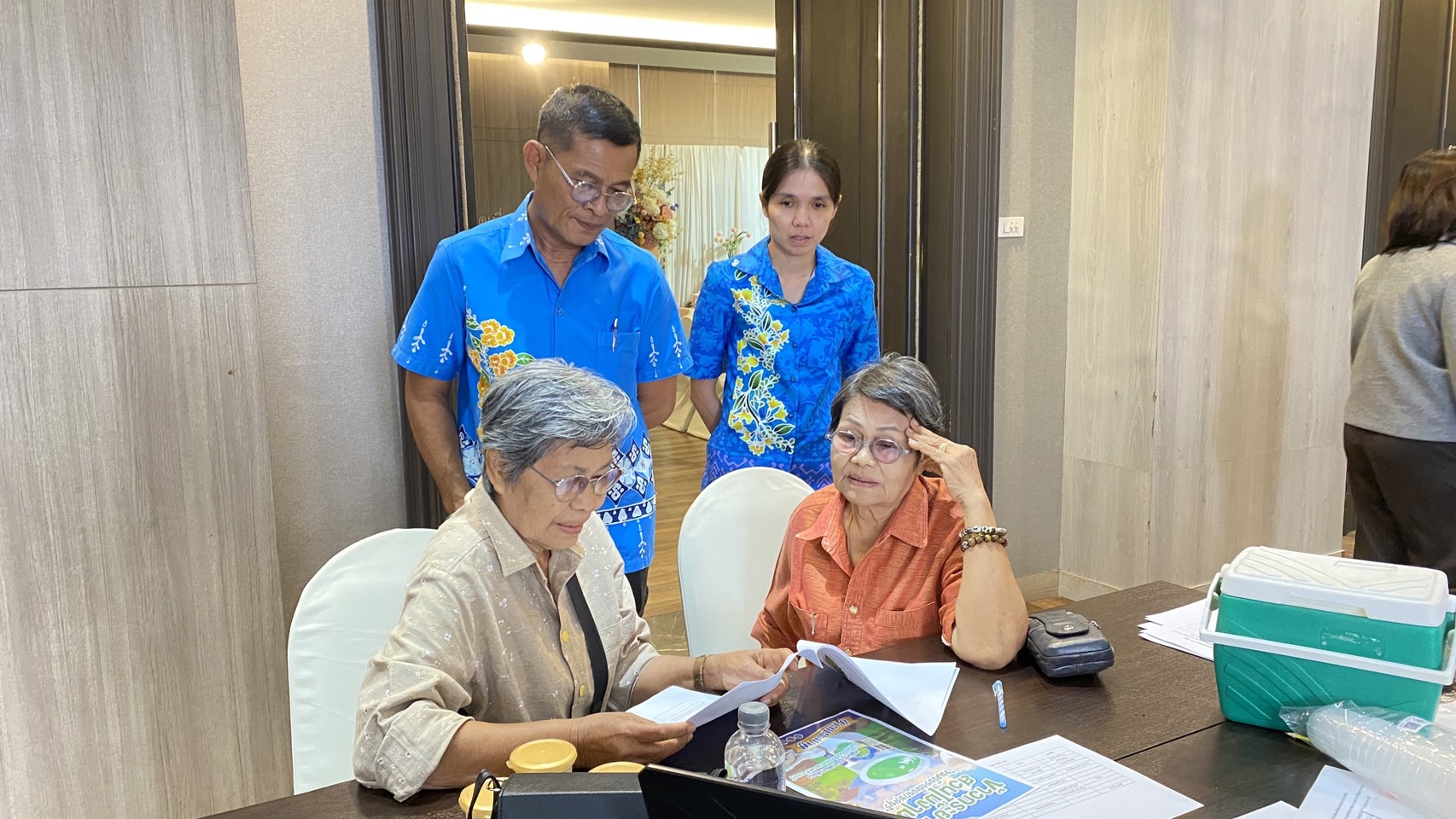 พช.ชลบุรี ดำเนินการโครงการพัฒนาผลิตภัณฑ์ OTOP กลุ่มปรับตัวสู่การพัฒนา (Quadrant D) ให้มีคุณภาพมาตรฐาน ประจำปีงบประมาณ พ.ศ.2568