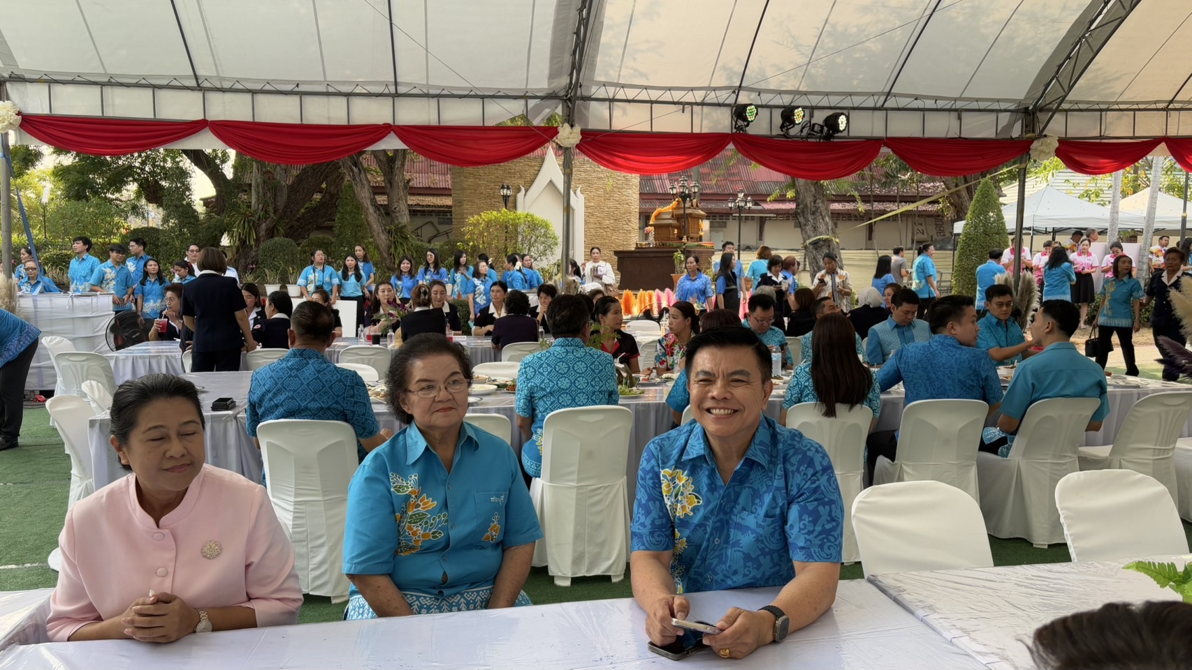 พช.ชลบุรี ร่วมงานวันรวมน้ำใจกาชาดจังหวัดชลบุรี รับบริจาคสิ่งของและเงินสนับสนุนกิจกรรมออกร้านมัจฉากาชาด จังหวัดชลบุรี ประจำปี 2568