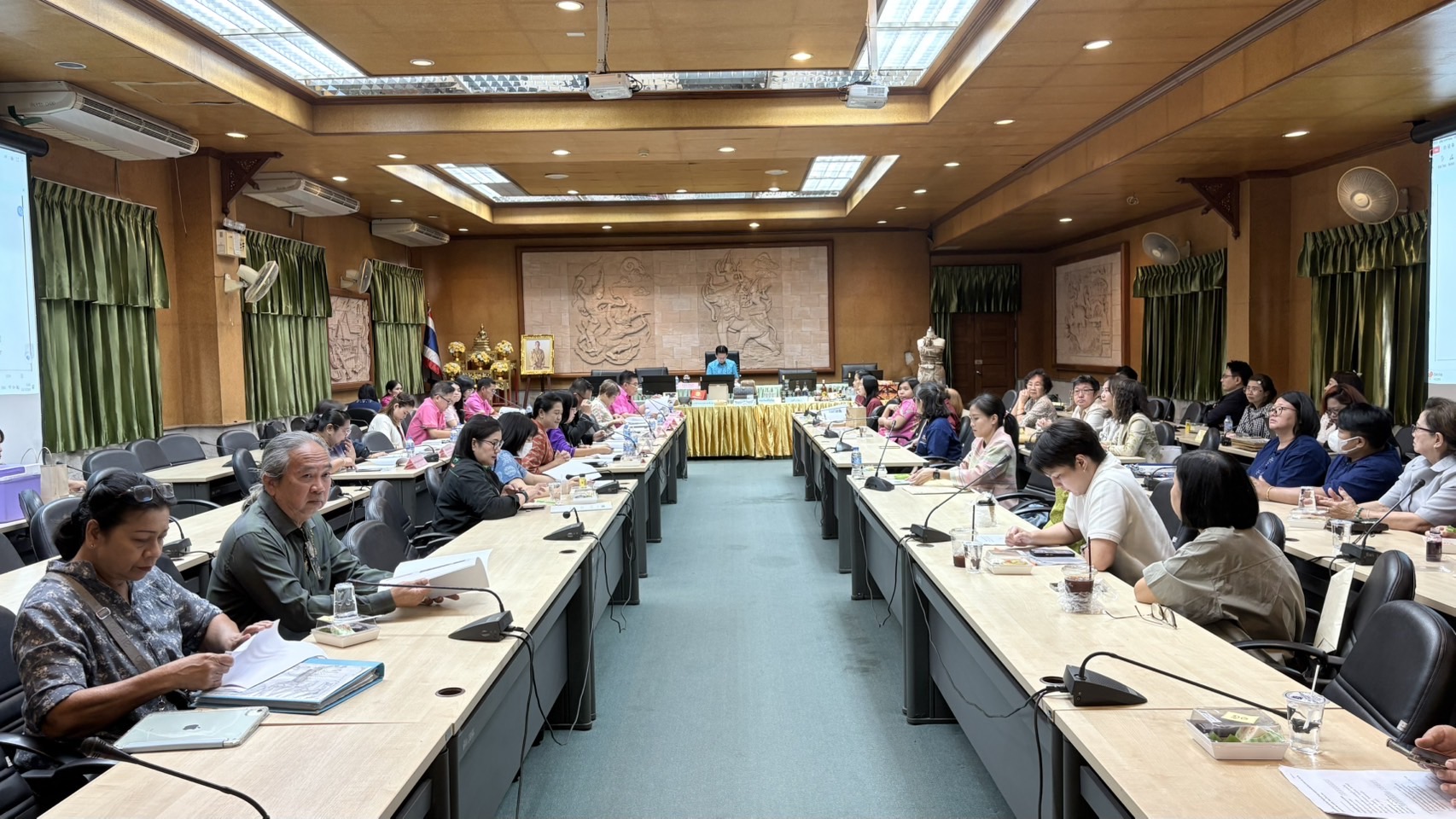 🌟 พช.ชลบุรี ดำเนินโครงการคัดสรรสุดยอดผลิตภัณฑ์ OTOP เด่น จังหวัด (Provincial Star OTOP : PSO)