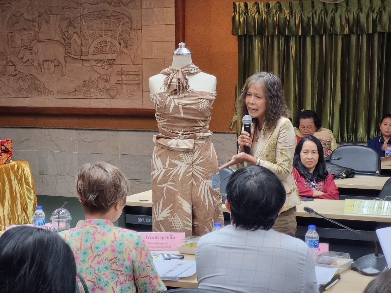 🌟 พช.ชลบุรี ดำเนินโครงการคัดสรรสุดยอดผลิตภัณฑ์ OTOP เด่น จังหวัด (Provincial Star OTOP : PSO)