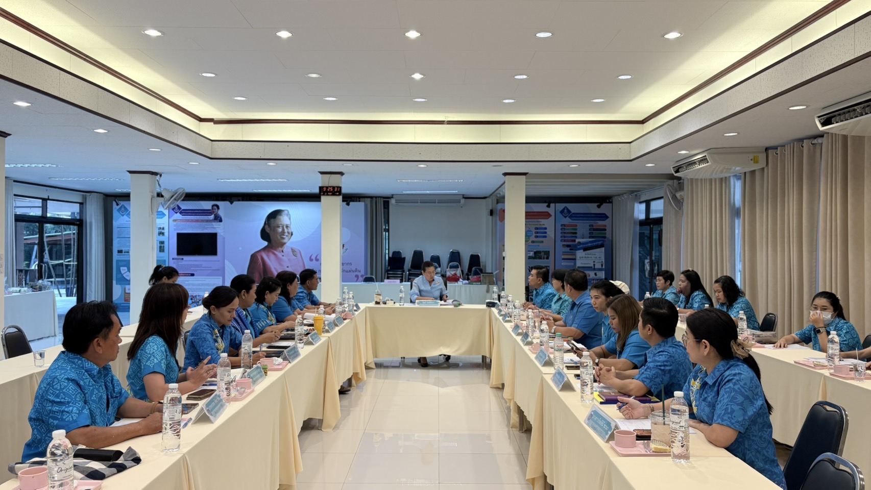 📖👍 พช.ชลบุรี รับการตรวจราชการของผู้ตรวจราชการกรมการพัฒนาชุมชน