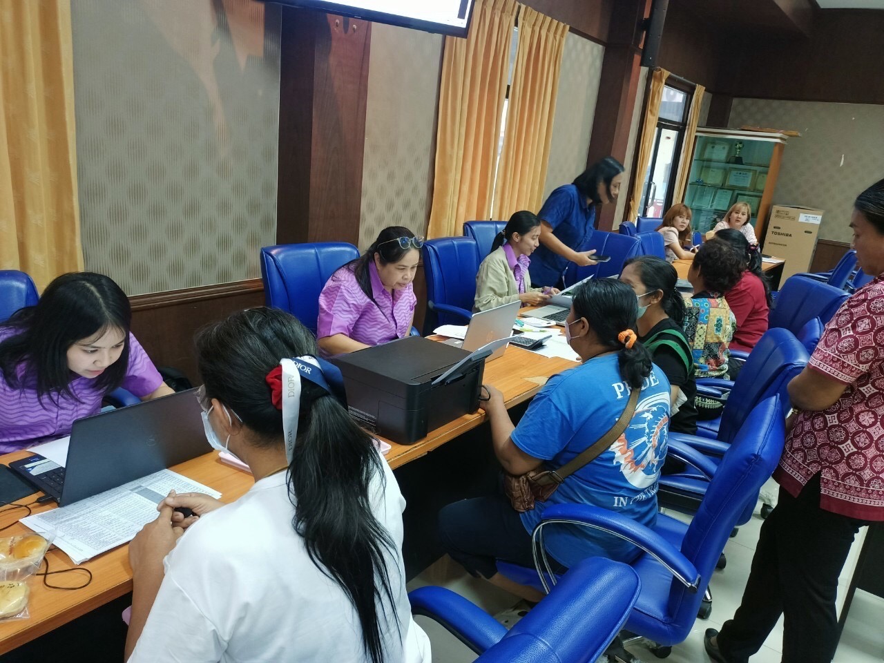 📕📕 พช.ชลบุรี ติดตามหนี้กองทุนพัฒนาบทบาทสตรีจังหวัดชลบุรี