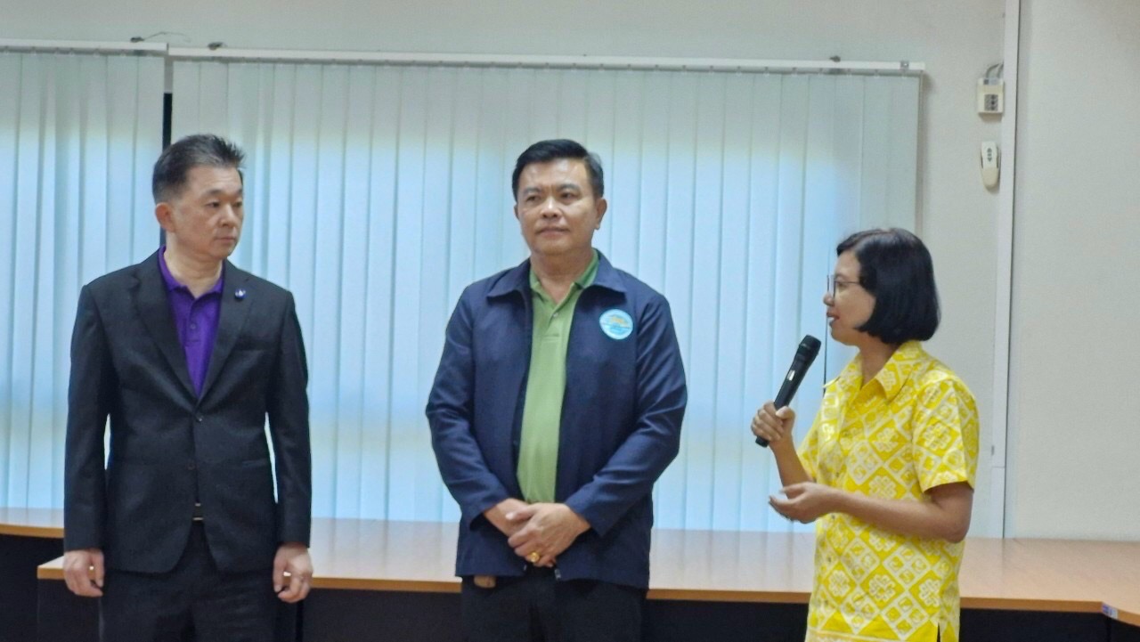 ⚖️👨🏻‍⚖️💁🏻‍♀️ พช.ชลบุรี ดำเนินการไกล่เกลี่ยแก้หนี้กองทุนพัฒนาบทบาทสตรี