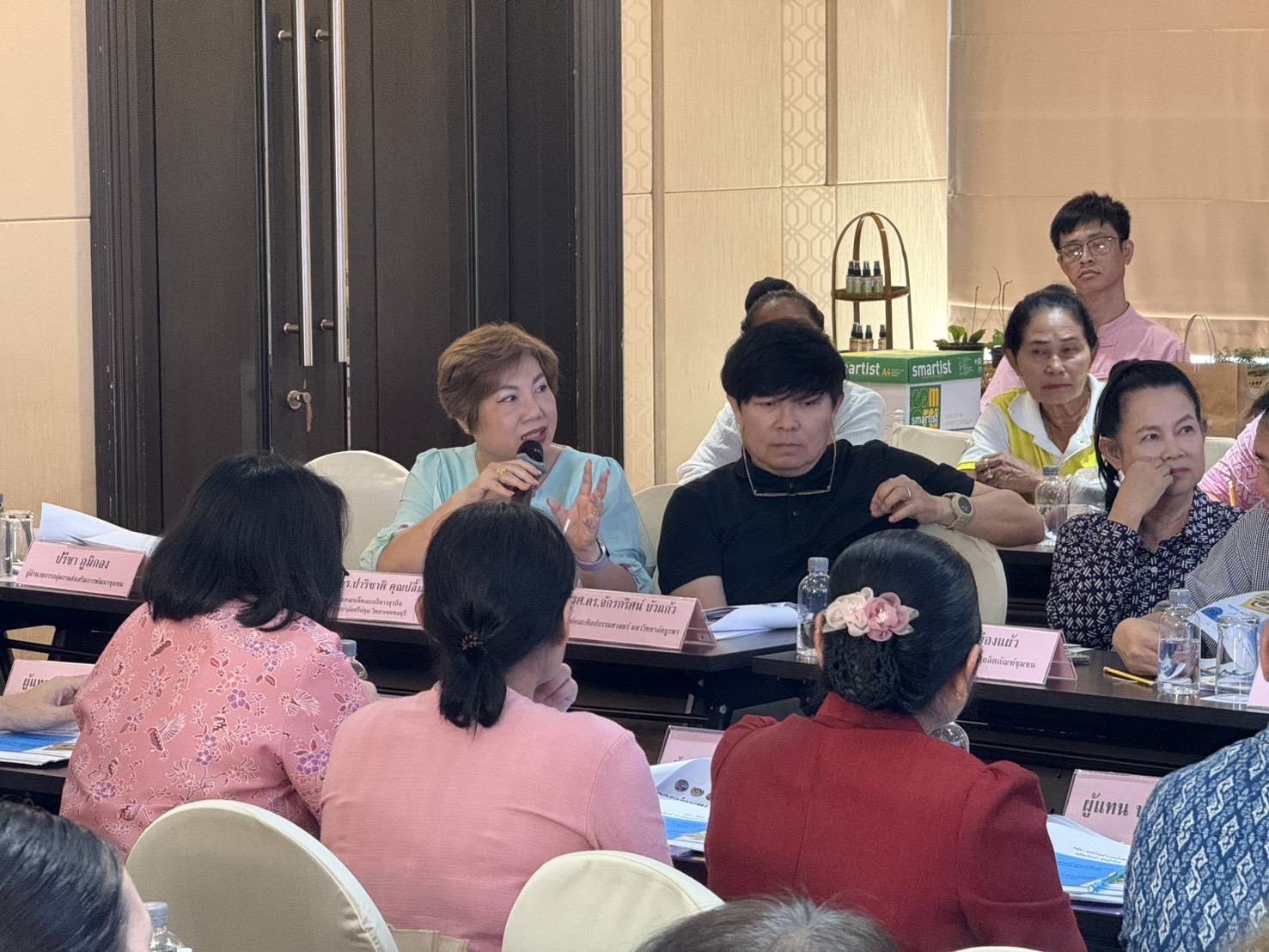 🌟 จังหวัดชลบุรี ดำเนินกิจกรรมจัดเวทีคัดเลือกผู้ผลิต ผู้ประกอบการ OTOP ที่มีความโดดเด่น มีนวัตกรรม ภายใต้โครงการส่งเสริมกระบวนการเครือข่ายองค์ความรู้ (Knowledge – Base OTOP : KBO)