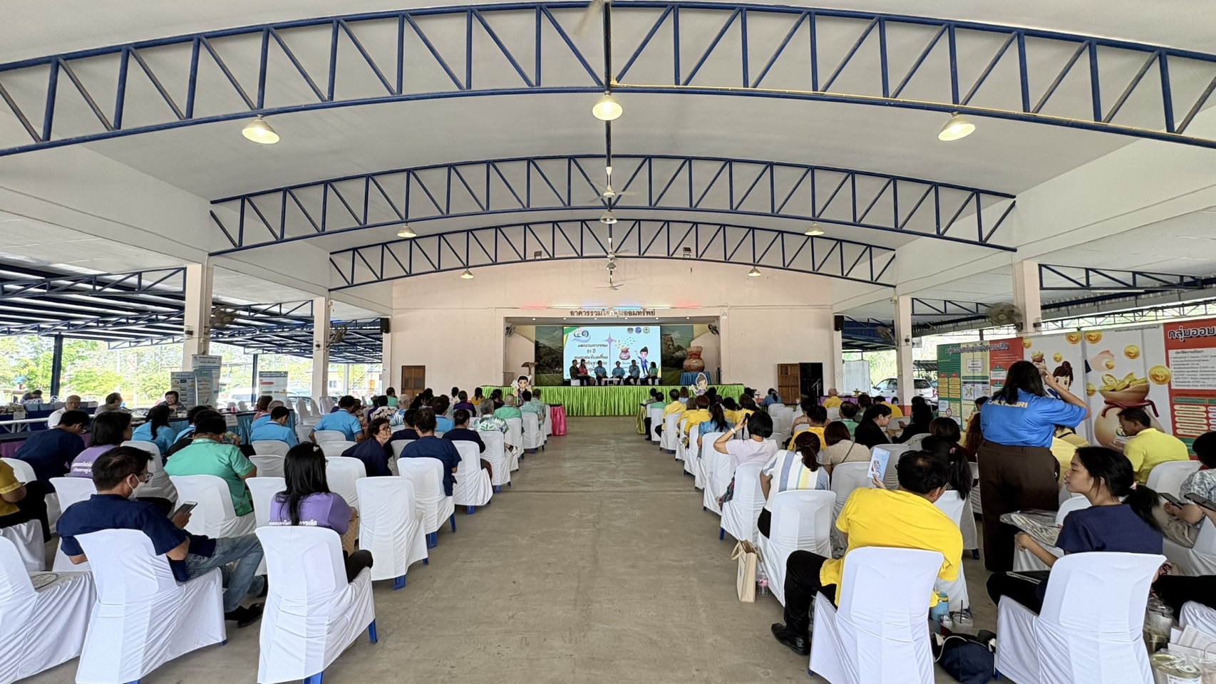 🎉 พช.ชลบุรี จัดกิจกรรมมหกรรมการออม 51 ปี จังหวัดชลบุรี