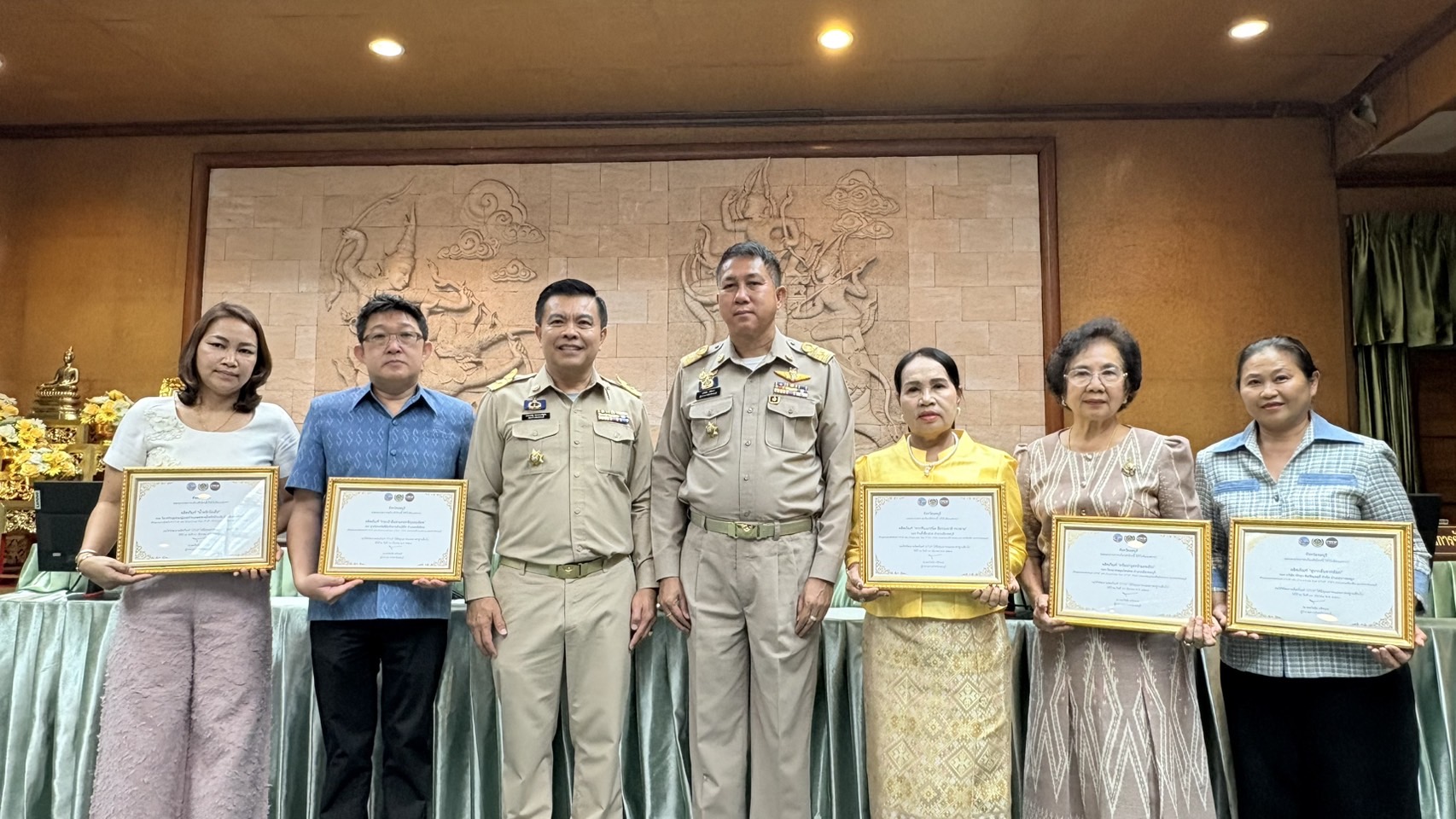 🌊 พช.ชลบุรีเชิดชูเกียรติสุดยอดผลิตภัณฑ์ OTOP เด่น จังหวัดชลบุรี