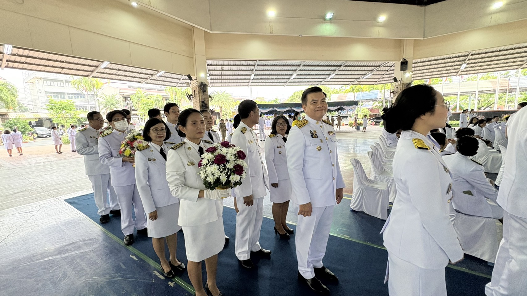 💐👍🏻 พช.ชลบุรี ร่วมพิธีถวายราชสักการะเนื่องในวันที่ระลึกพระบาทสมเด็จพระนั่งเกล้าเจ้าอยู่หัว พระมหาเจษฎาราชเจ้า และวันข้าราชการพลเรือน ประจำปี 2568