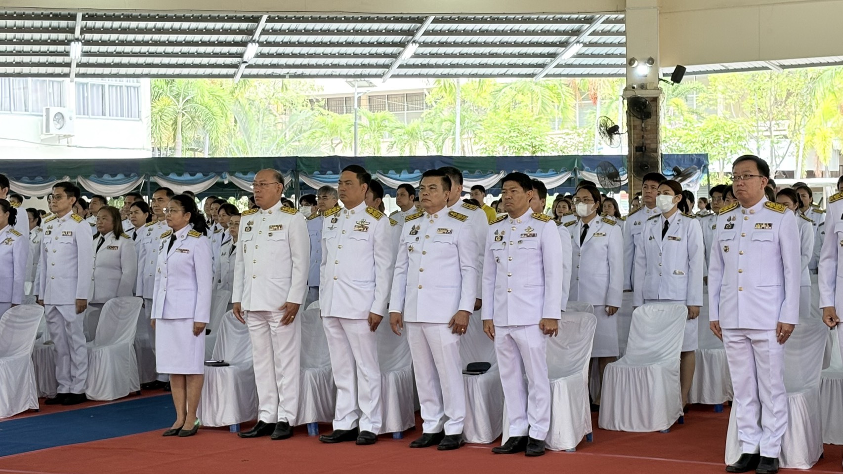 💐👍🏻 พช.ชลบุรี ร่วมพิธีถวายราชสักการะเนื่องในวันที่ระลึกพระบาทสมเด็จพระนั่งเกล้าเจ้าอยู่หัว พระมหาเจษฎาราชเจ้า และวันข้าราชการพลเรือน ประจำปี 2568