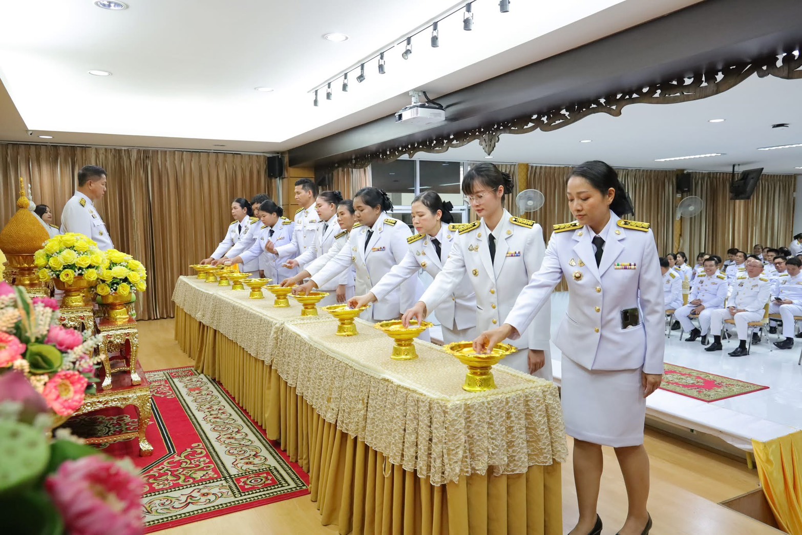 🌻✨พช.ชลบุรี ร่วมพิธีรับเหรียญที่ระลึกพระราชทาน เนื่องในวันข้าราชการพลเรือน และวันคล้ายวันสถาปนากระทรวงมหาดไทย ครบรอบ 133 ปี วันที่ 1 เมษายน 2568 กรมการพัฒนาชุมชน กระทรวงมหาดไทย