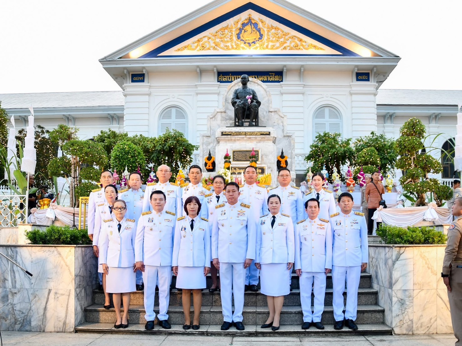 💐 ร่วมพิธีวางพานพุ่มดอกไม้ เนื่องในวันที่ระลึกคล้ายวันสถาปนากระทรวงมหาดไทย ประจำปี 2568 ครบรอบ 133 ปี แห่งวันสถาปนากระทรวงมหาดไทย