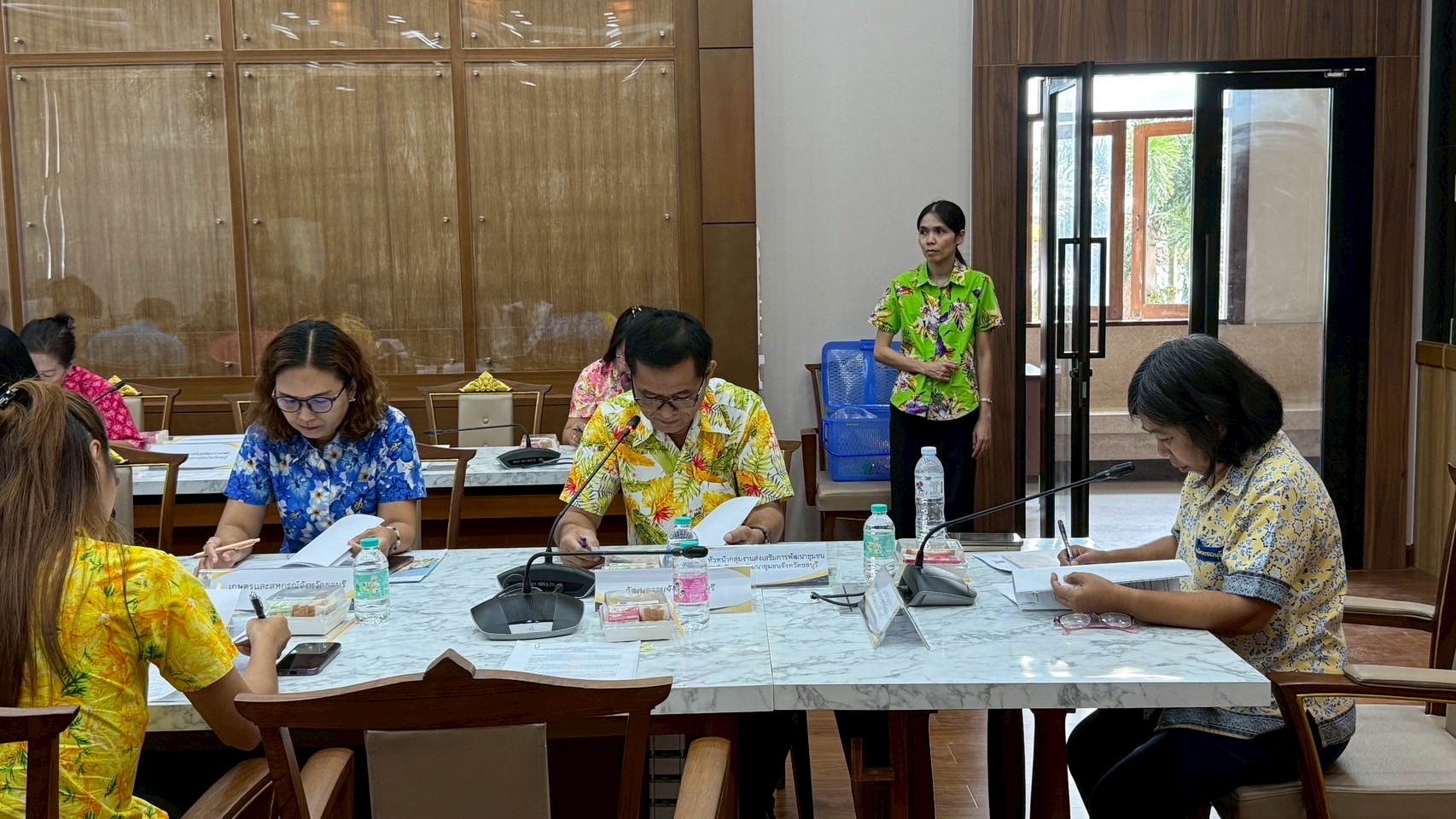 🌊🌊 พช.ชลบุรี จัดประชุมคณะทำงานสนับสนุนการดำเนินงาน ด้านการเกษตร ด้านการแปรรูป (OTOP/SMEs) ด้านการท่องเที่ยวโดยชุมชน ครั้งที่ 2/2568