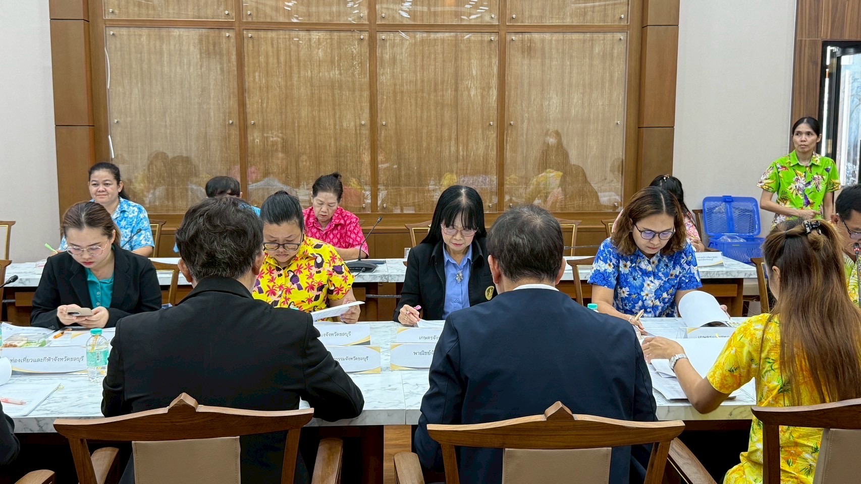 🌊🌊 พช.ชลบุรี จัดประชุมคณะทำงานสนับสนุนการดำเนินงาน ด้านการเกษตร ด้านการแปรรูป (OTOP/SMEs) ด้านการท่องเที่ยวโดยชุมชน ครั้งที่ 2/2568