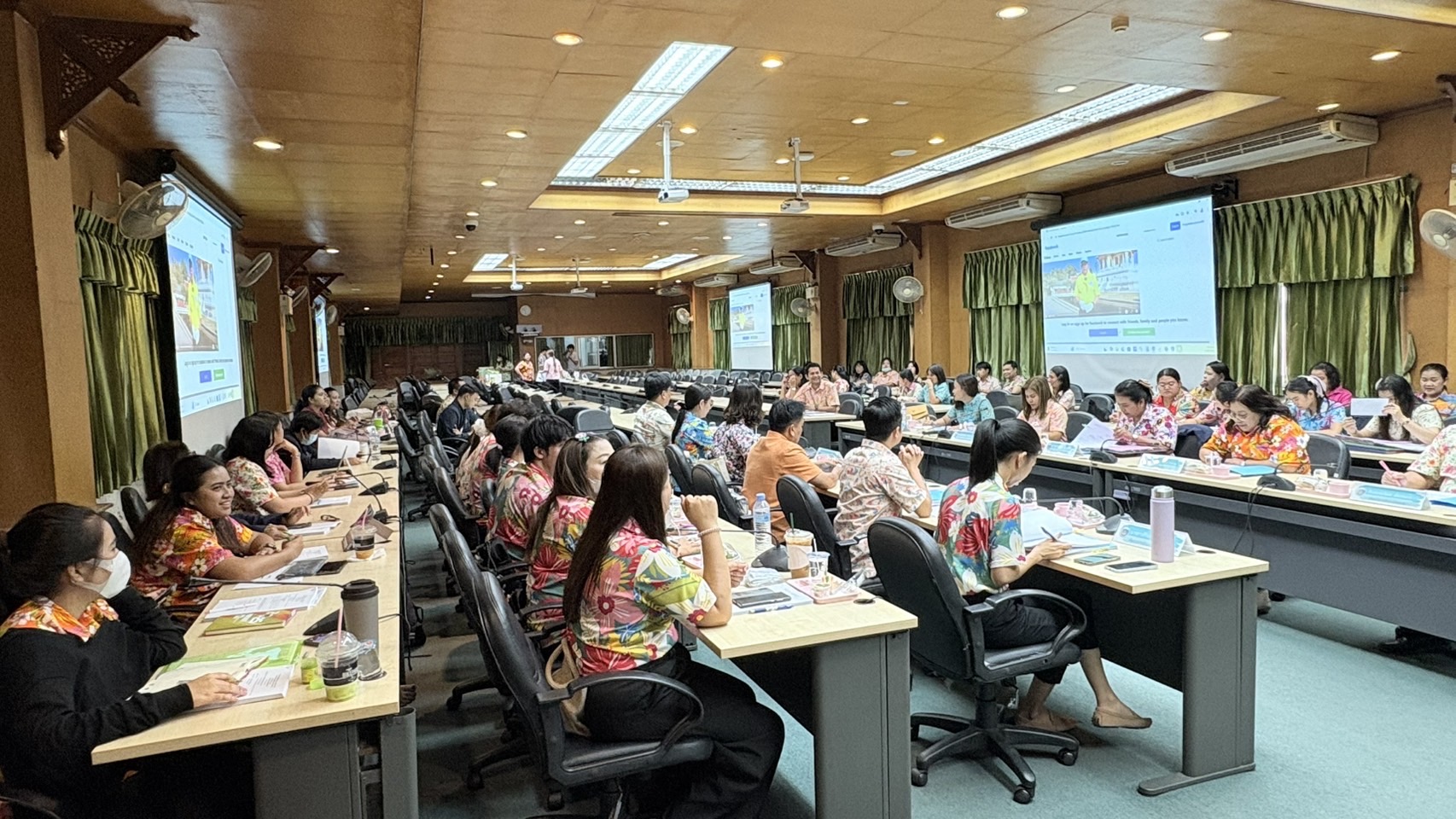 📢📢พช.ชลบุรี จัดประชุมผู้อำนวยการกลุ่มงาน และพัฒนาการอำเภอ จังหวัดชลบุรี ครั้งที่ 5/2568