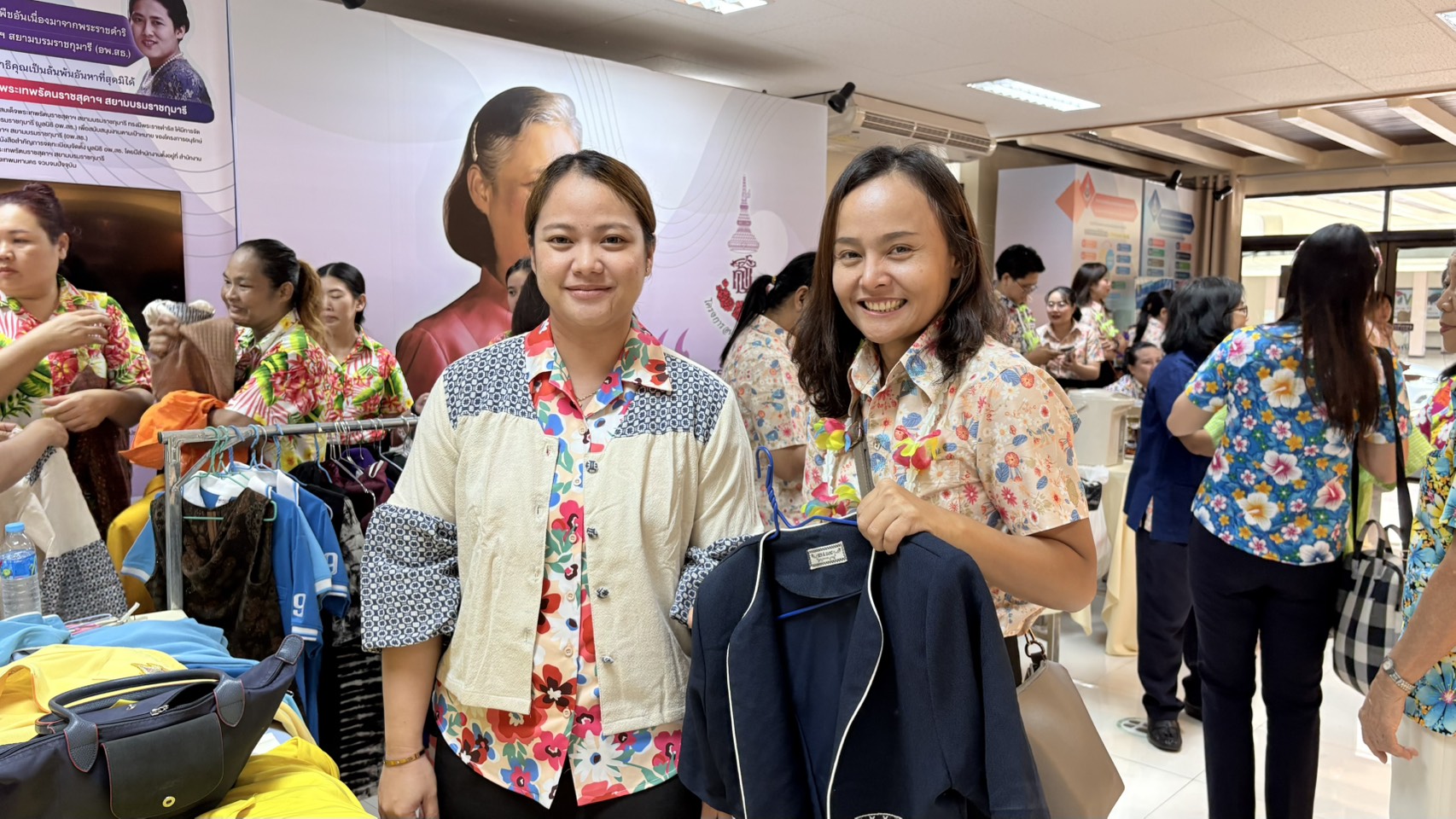 👕👗 พช.ชลบุรี จัดกิจกรรม “แบ่งปัน ด้วยใจ รับไปใส่ต่อ”