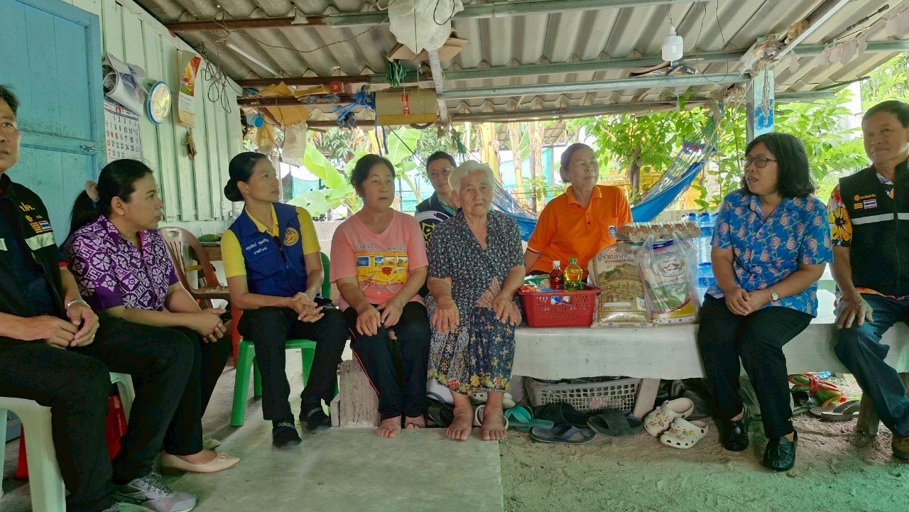 🏠 พช.ชลบุรี ติดตามครัวเรือนเป้าหมายโครงการ “บ้านห่วงใย จากใจ GLO” และครัวเรือนยากจนเป้าหมาย TPMAP