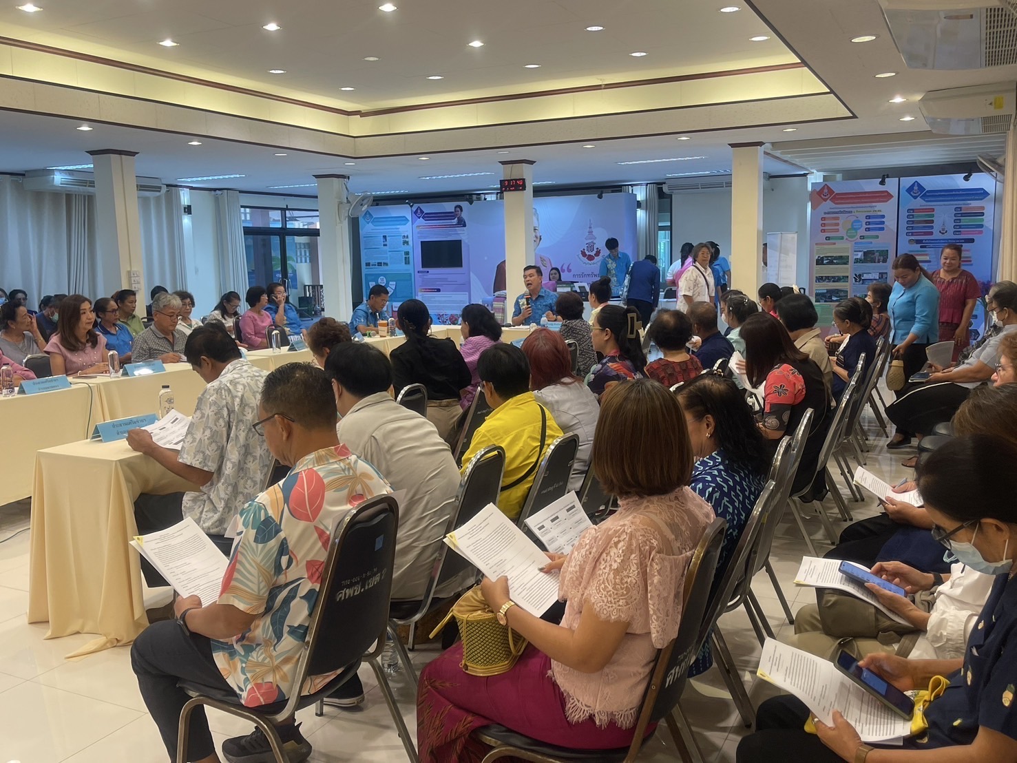 🌟🌟 พช.ชลบุรี ดำเนินการคัดเลือกคณะกรรมการเครือข่ายกลุ่มอาชีพ และผู้ผลิต ผู้ประกอบการหนึ่งตำบล หนึ่งผลิตภัณฑ์ ระดับจังหวัด