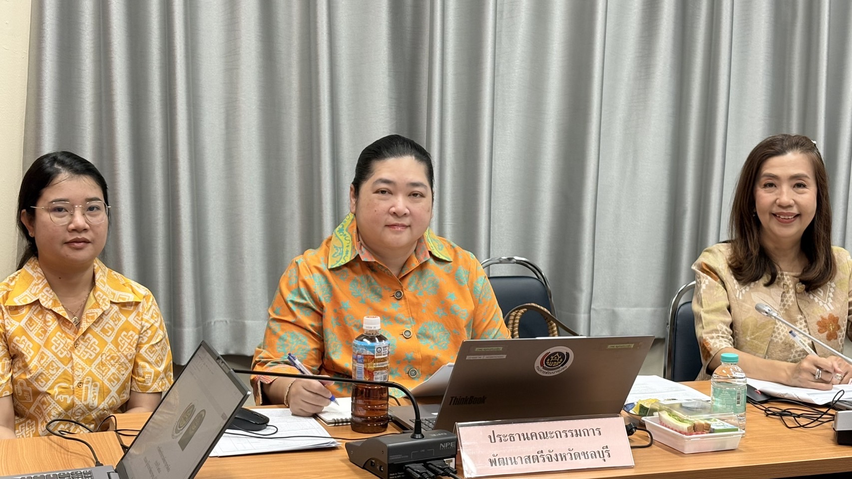 🏆💎 พช.ชลบุรี จัดประชุมคณะกรรมการคัดสรรกิจกรรมพัฒนาชุมชนดีเด่นระดับจังหวัด และคัดเลือกคนกองทุนพัฒนาบทบาทสตรีดีเด่นระดับจังหวัด ประจำปี 2568