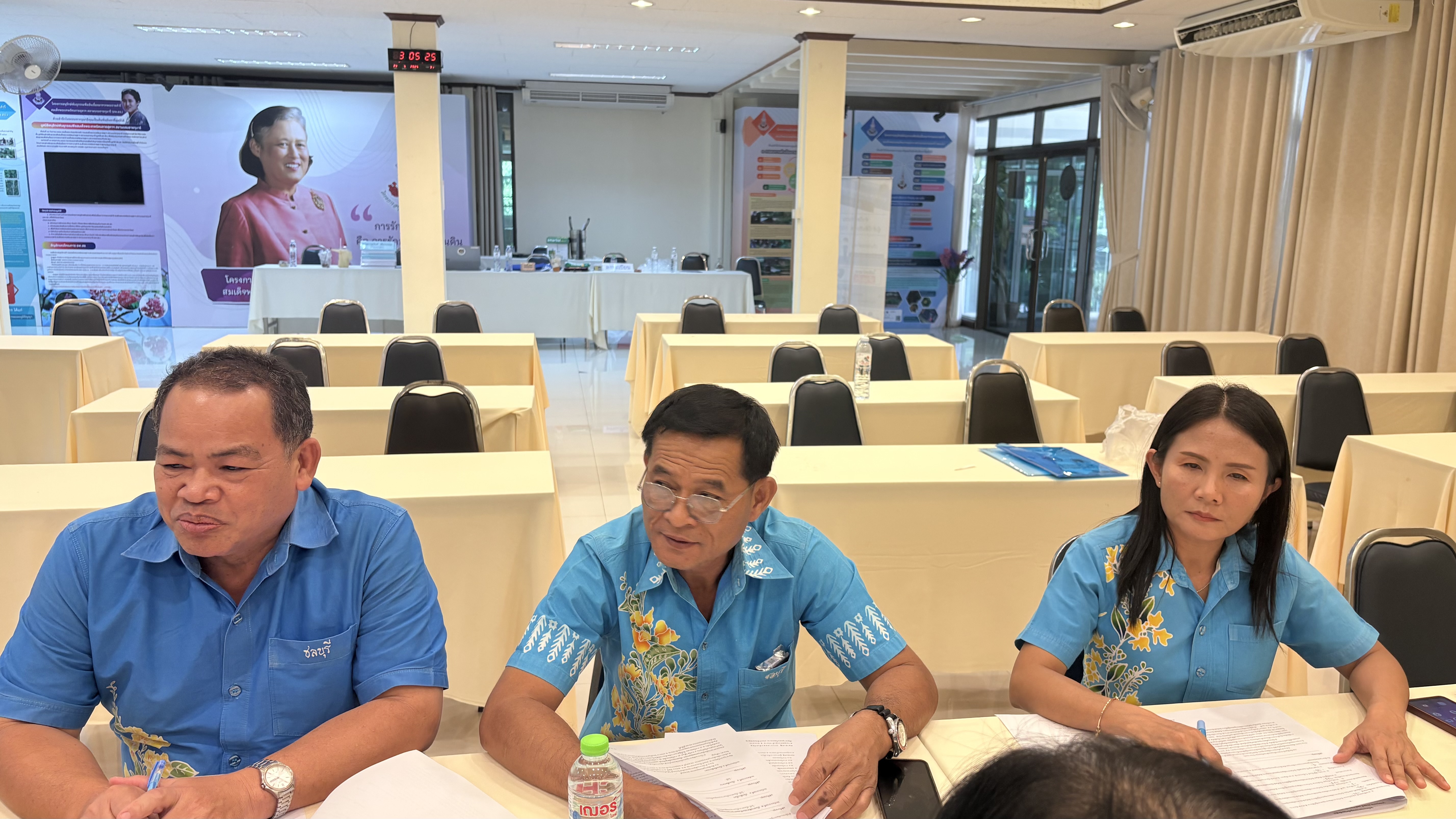 🏆 พช.ชลบุรี คัดเลือกบุคคลคุณธรรม จิรยธรรม พช.ชลบุรี และข้าราชการต้นแบบด้านจริยธรรม (The Icon)