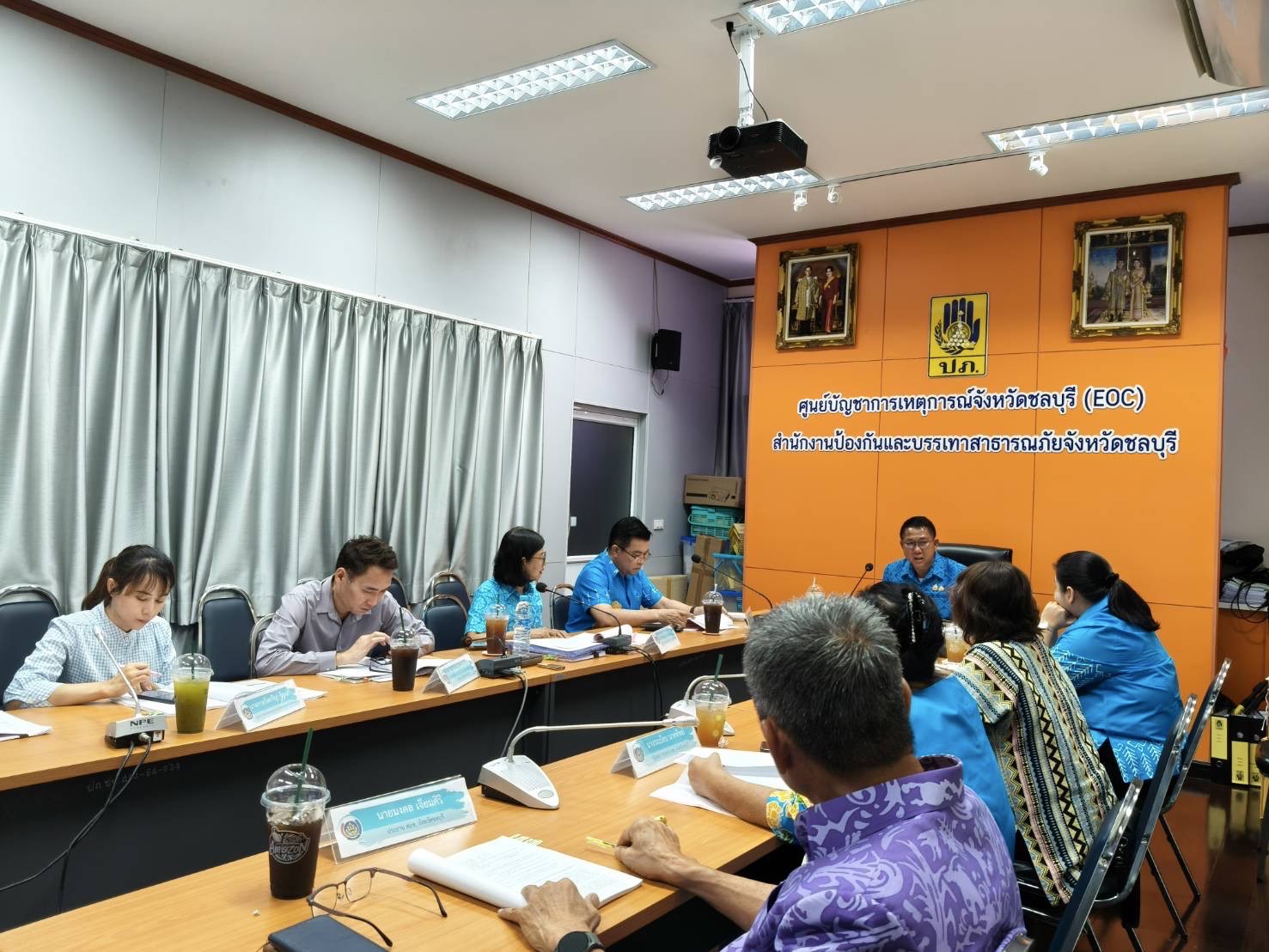 🎯จังหวัดชลบุรีประชุมคณะกรรมการบริหารกองทุนพัฒนาเด็กชนบทในพระราชูปถัมภ์ฯ เดินหน้าสนับสนุนเด็กปฐมวัยในครัวเรือนยากจน