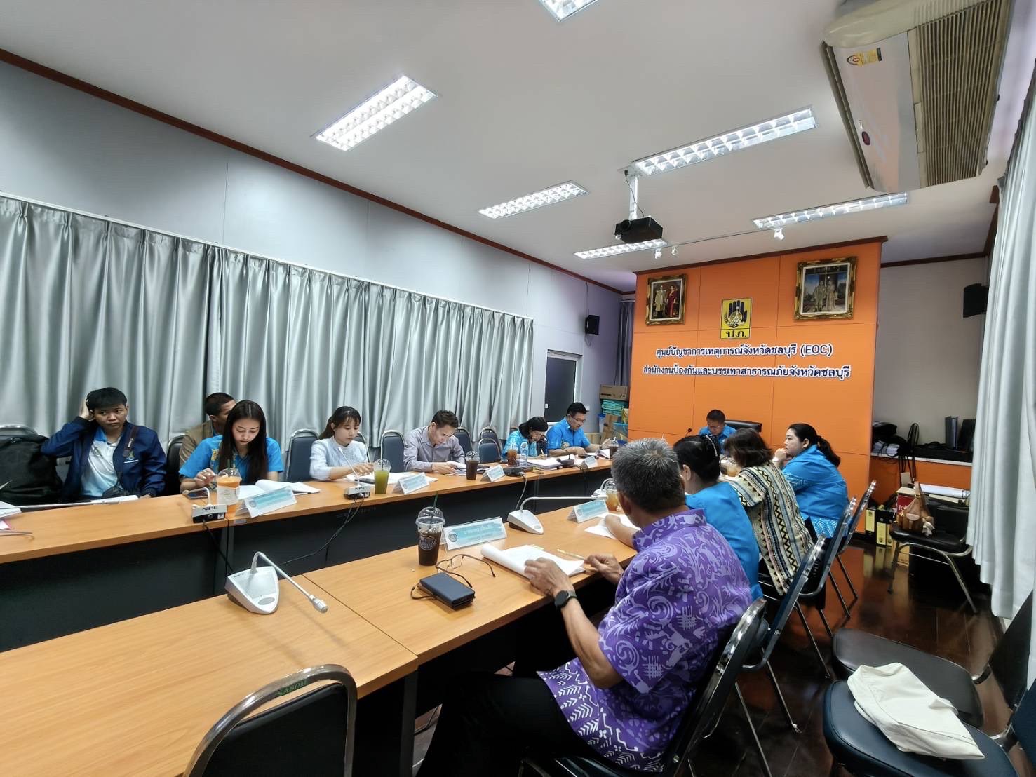 🎯จังหวัดชลบุรีประชุมคณะกรรมการบริหารกองทุนพัฒนาเด็กชนบทในพระราชูปถัมภ์ฯ เดินหน้าสนับสนุนเด็กปฐมวัยในครัวเรือนยากจน